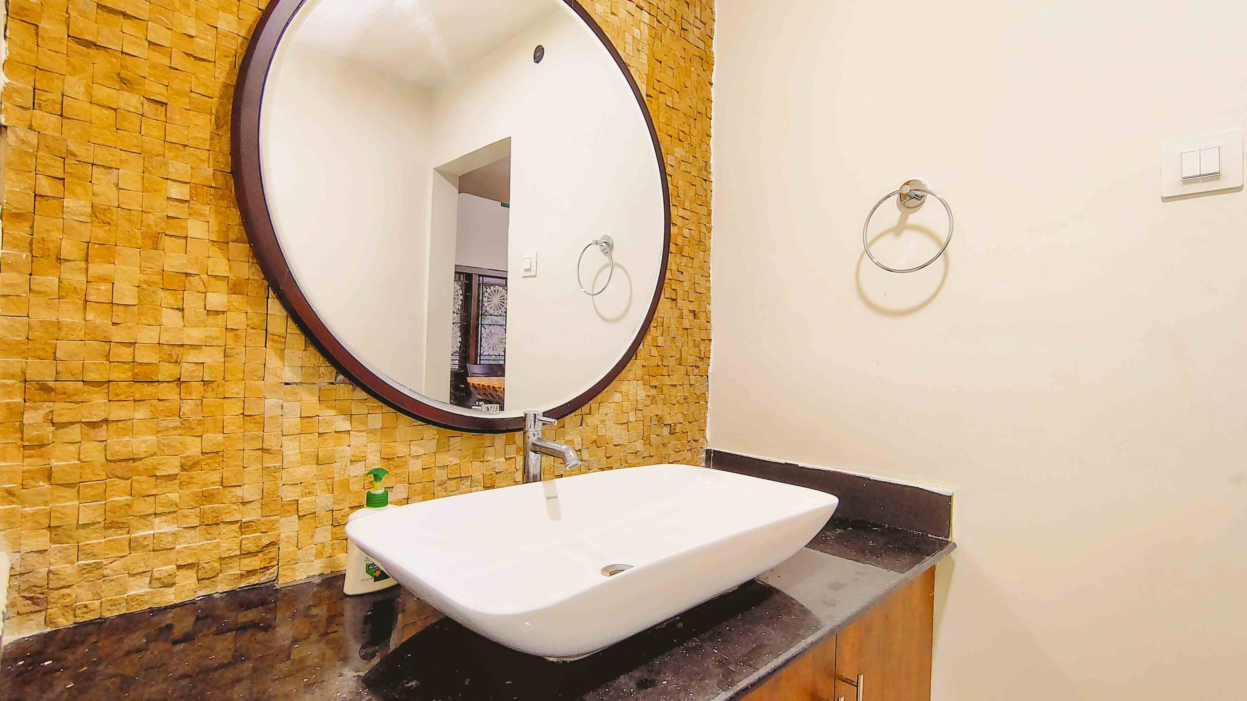 Luxury 3BR Thiruvalla full Villa Riverside Retreat 9