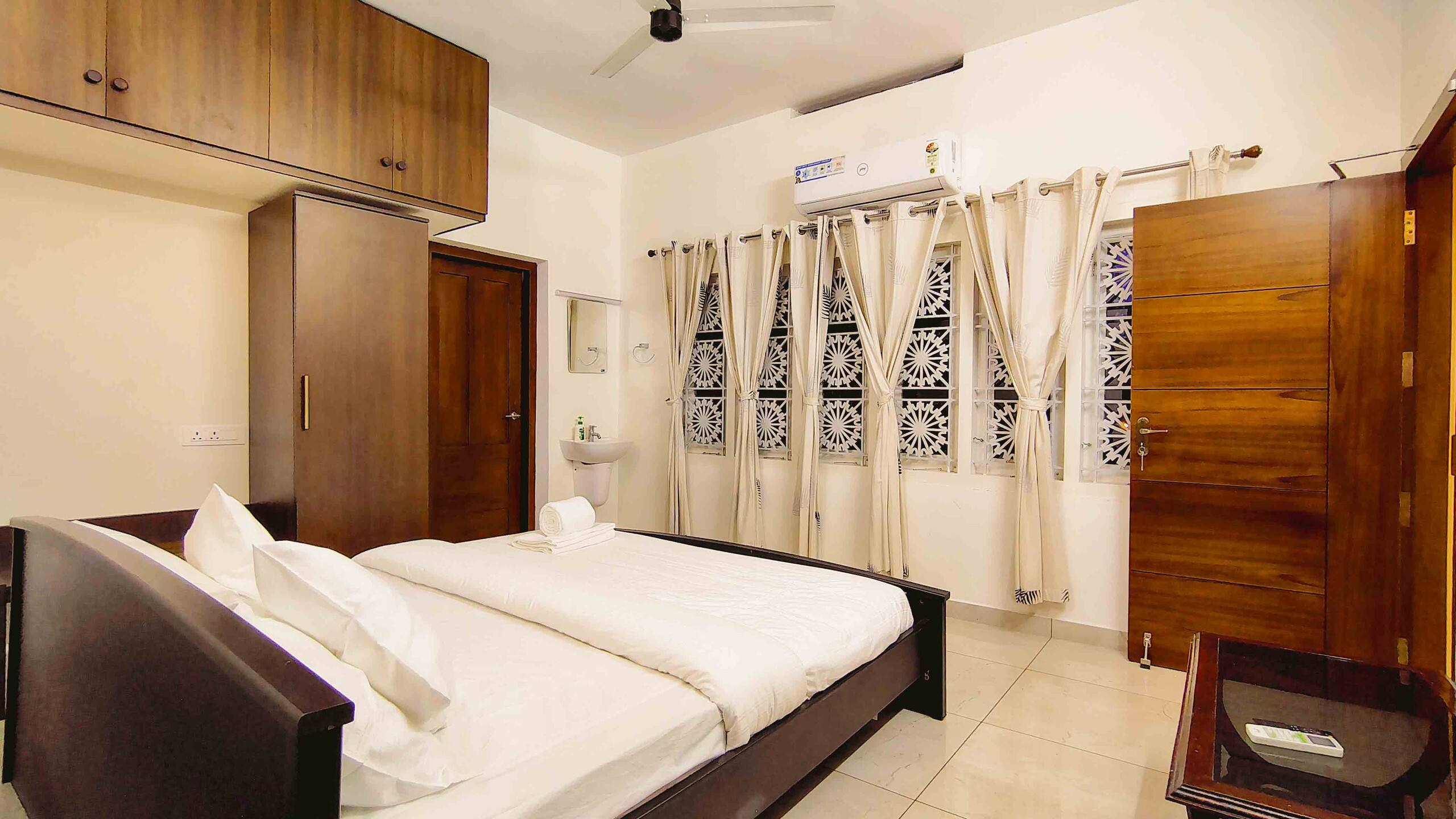 Luxury 3BR Thiruvalla full Villa Riverside Retreat 16