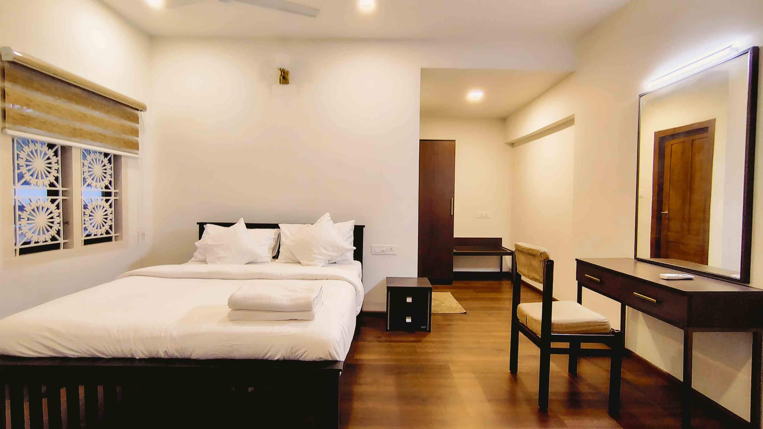 Luxury 3BR Thiruvalla full Villa Riverside Retreat 18