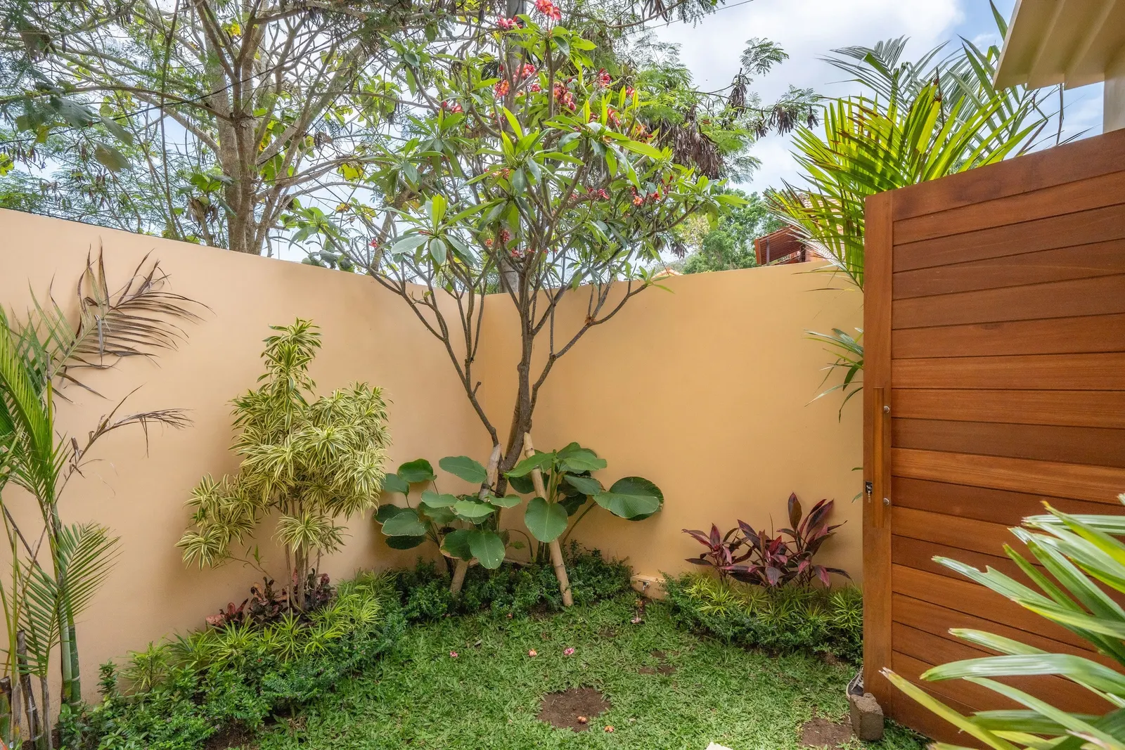Casa Sana: Unique Villa at the Heart of Uluwatu 27