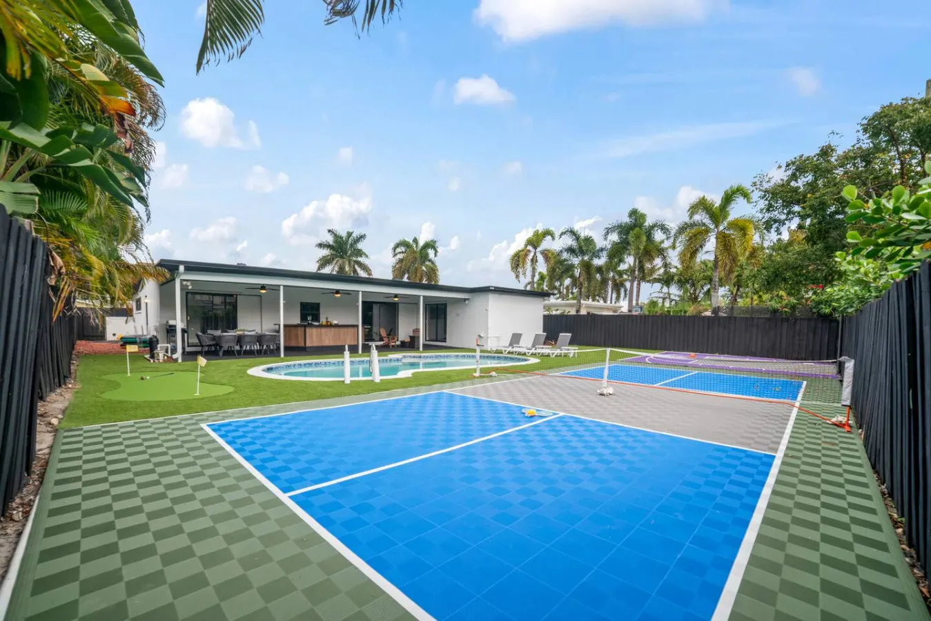 Private Oasis w/ Pool, Mini Golf & Sports Court