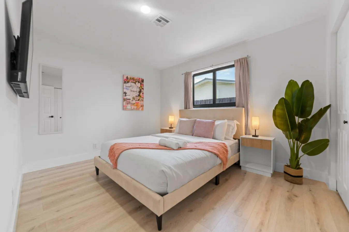 Private Oasis w/ Pool, Mini Golf & Sports Court 12