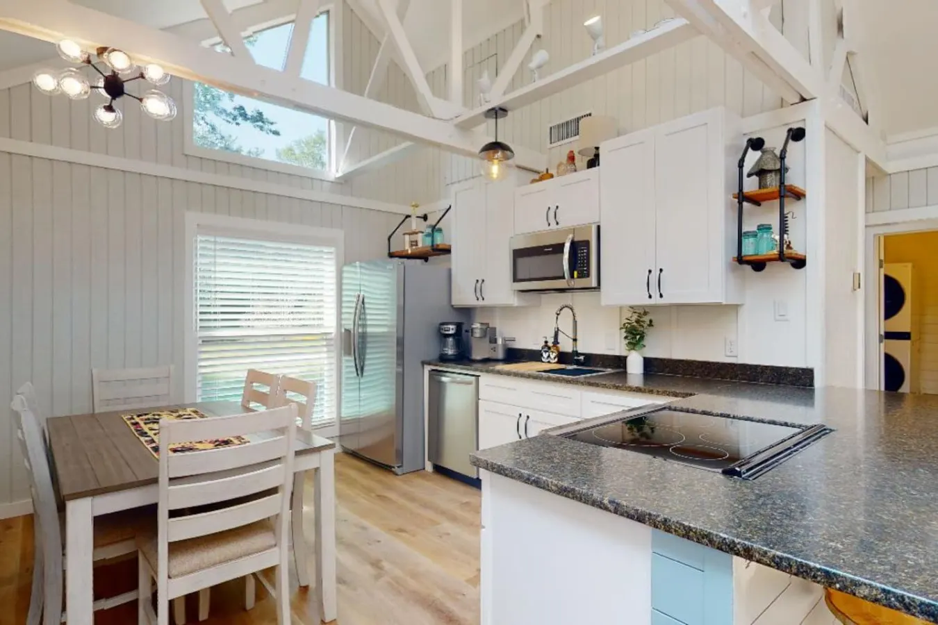 Century Oak Retreat ~ Charming Getaway 11