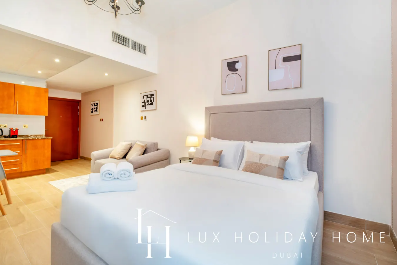 LUX The Marina View Suite 2 12