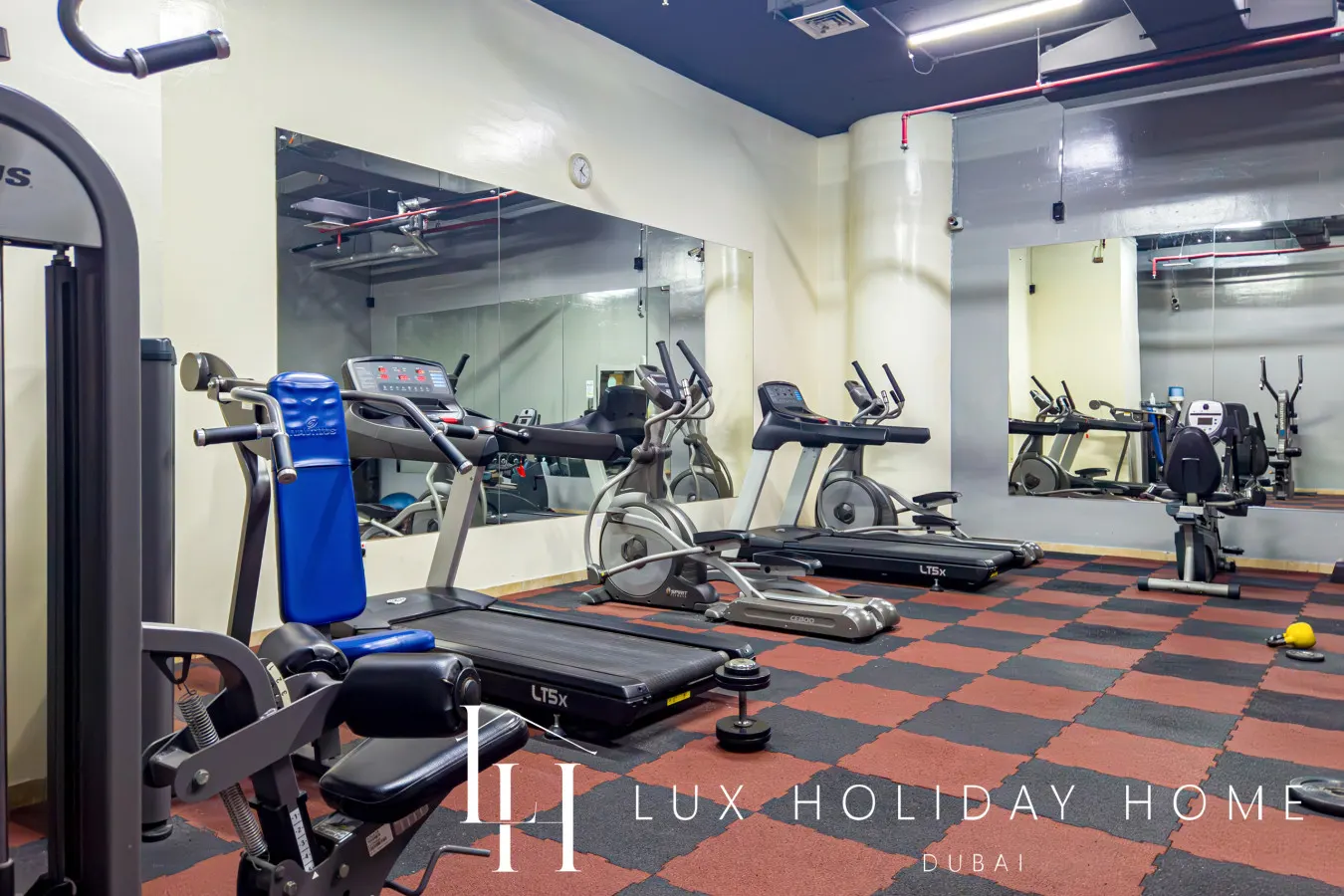 LUX The Marina View Suite 2 15