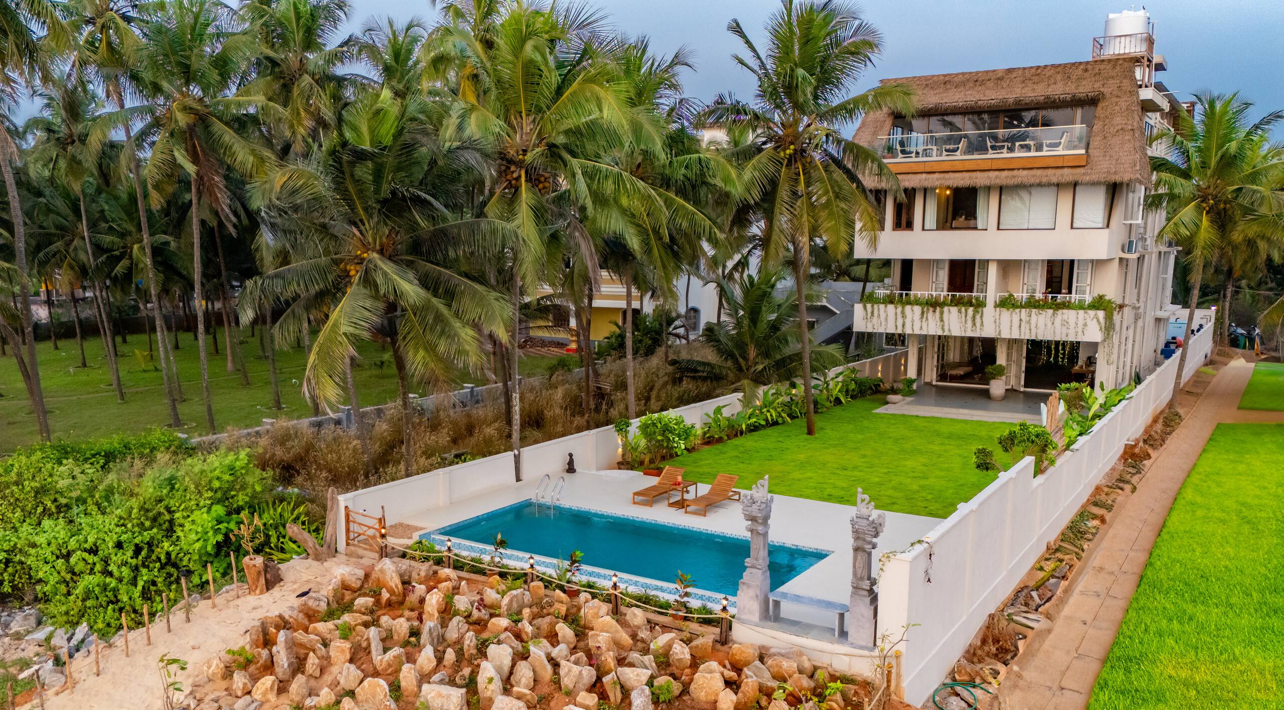 Villa Vara: Luxury Beach Villa with Infinity Pool 1