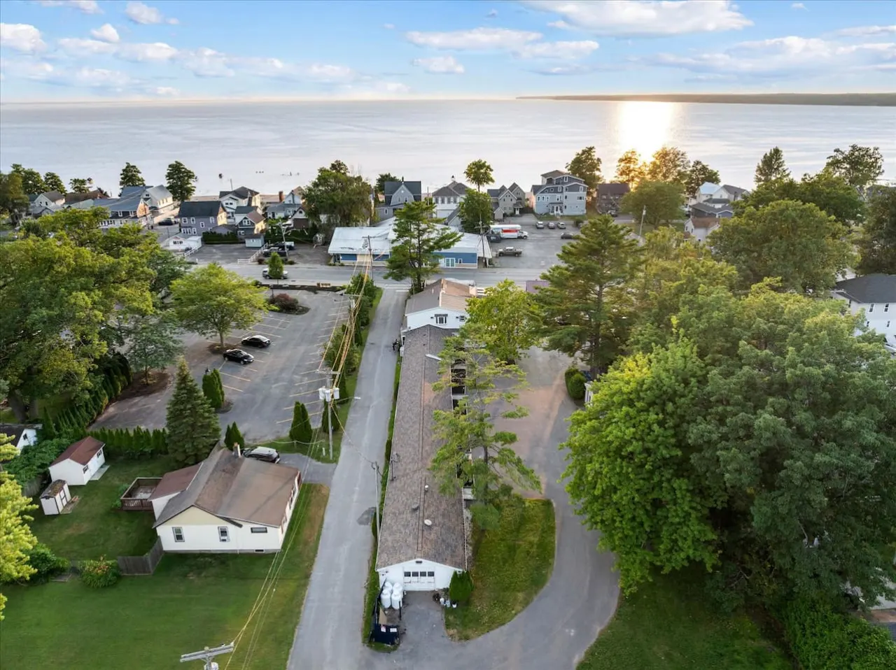 Apartment in Sylvan Beach, 4bd | The Beachside Co. #11 — photo 2