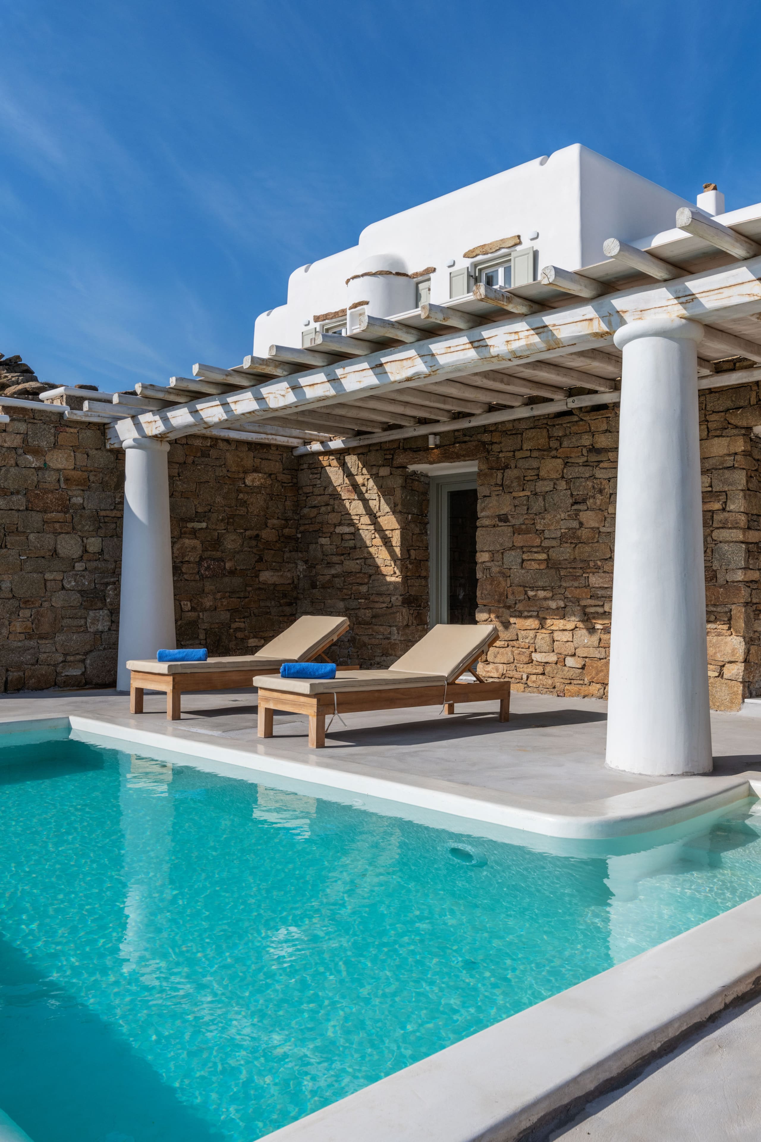 Mykonos Divino 4 Wave Style private infinity pool 6