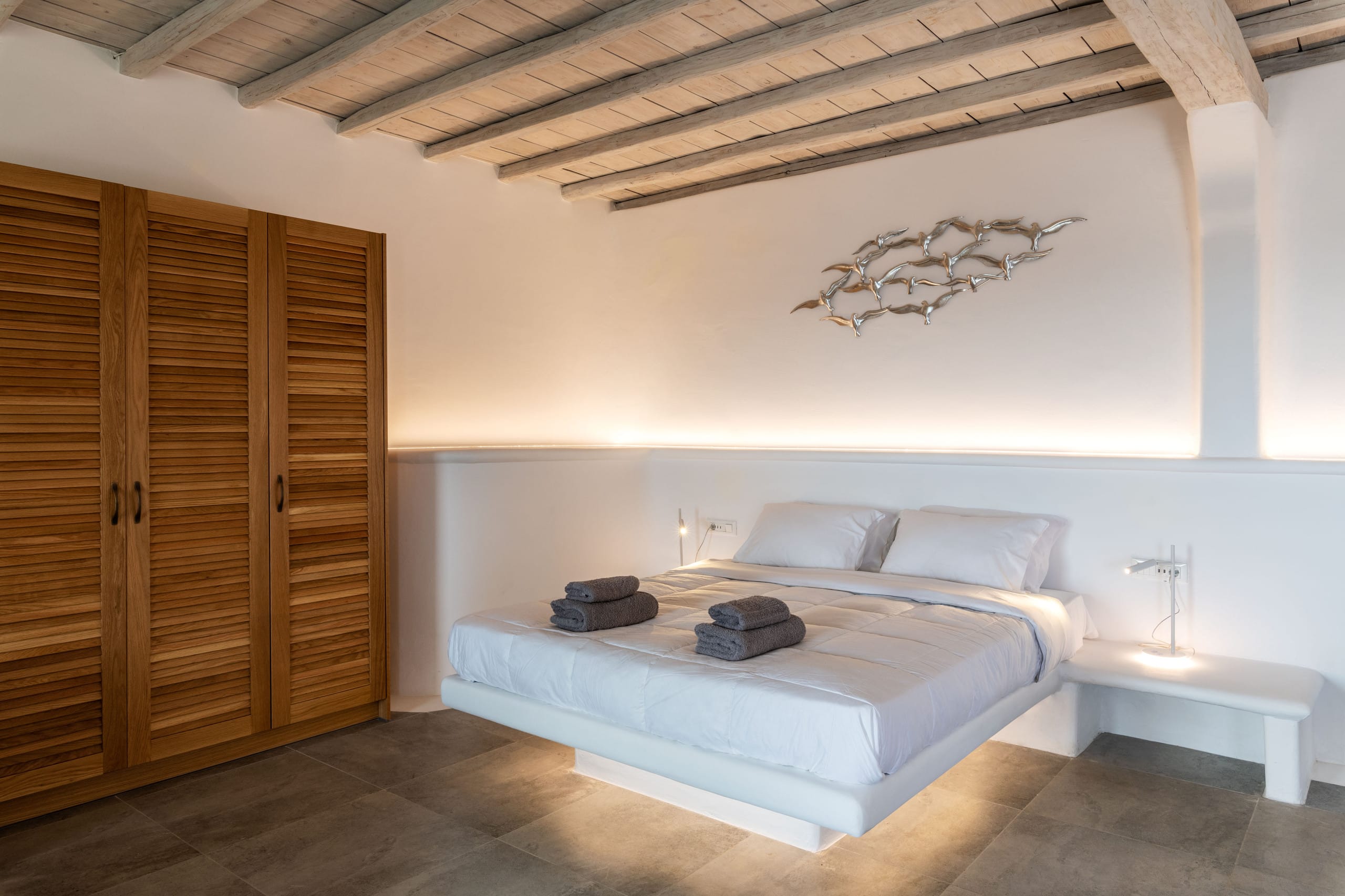 Mykonos Divino 4 Wave Style private infinity pool 11