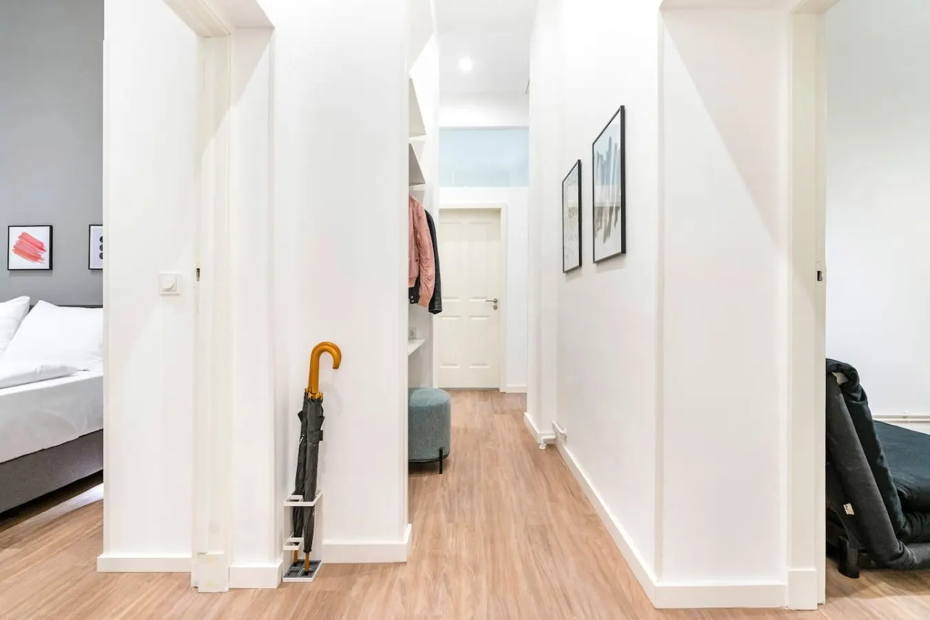 3-Bedroom Apartment (90sqm) with Terrace & Garden 16