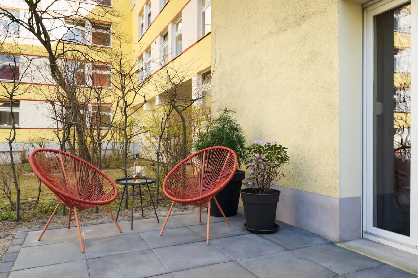 3-Bedroom Apartment (90sqm) with Terrace & Garden 17