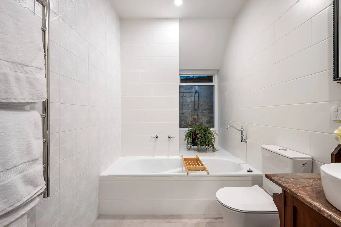 Macquarie House -Free Parking -Beachside -Luxury 18