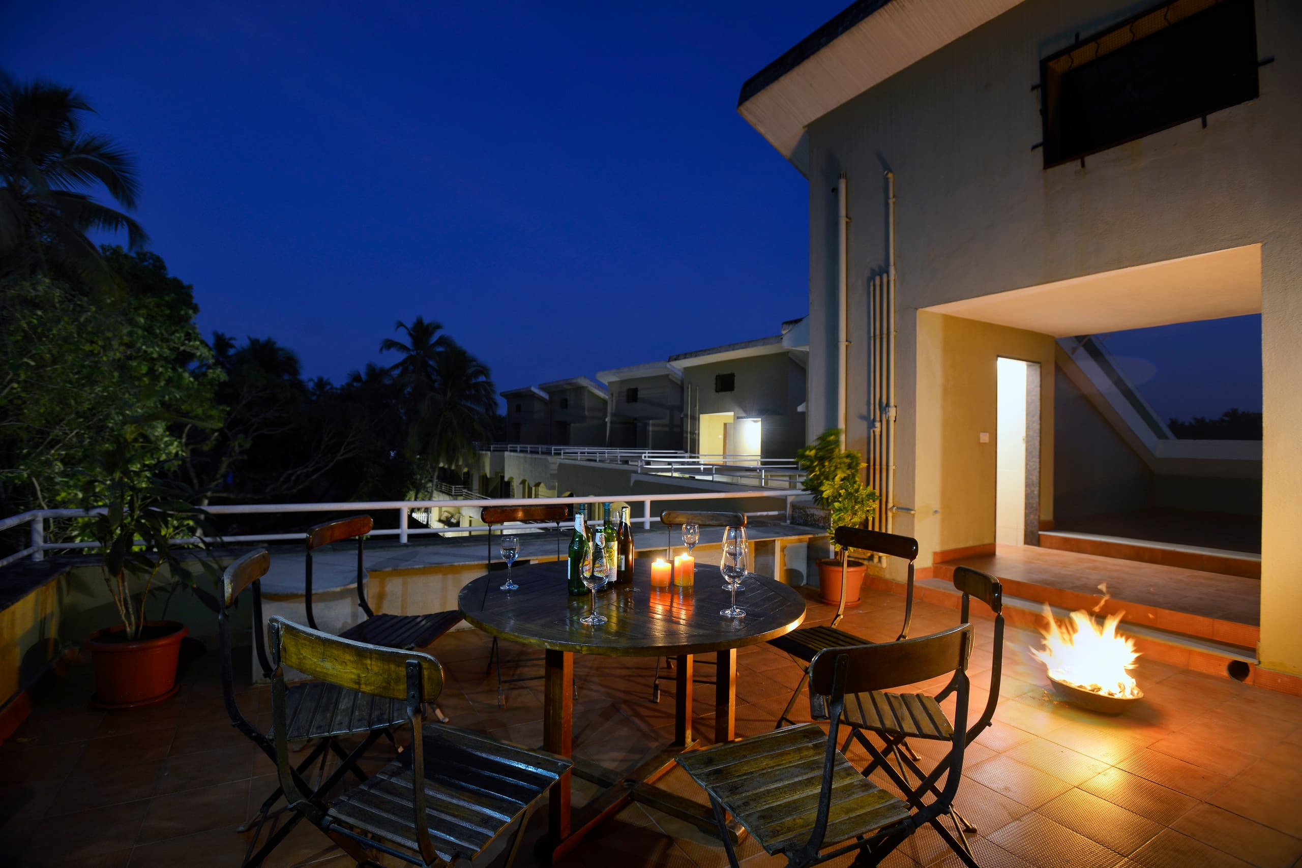 Treehouse Blue Villa 1, Cook, Brkfast, Pool & WiFi 8
