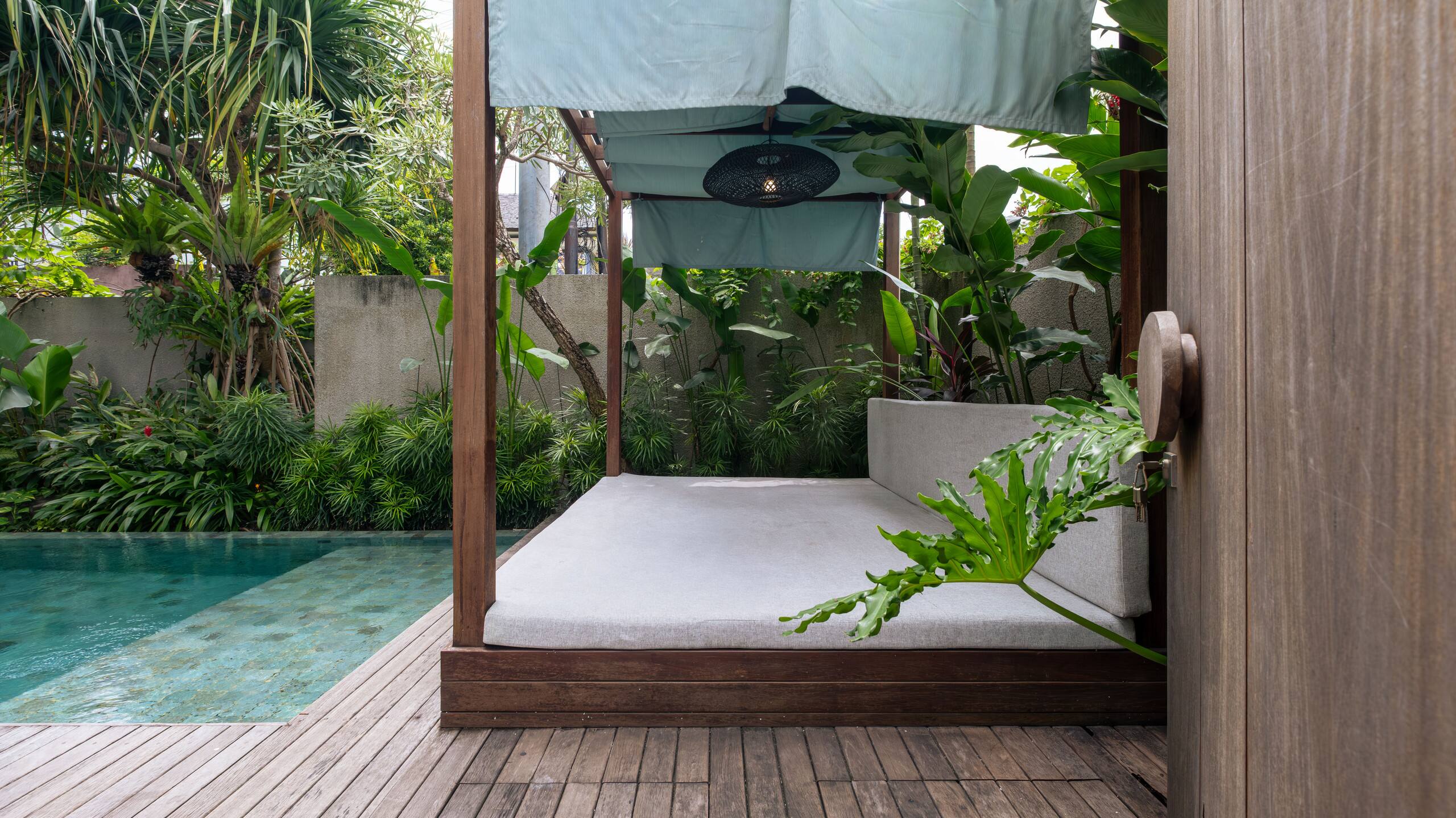 Homey 2BR • Free Breakfast • Walk to Cafés &Beach 31
