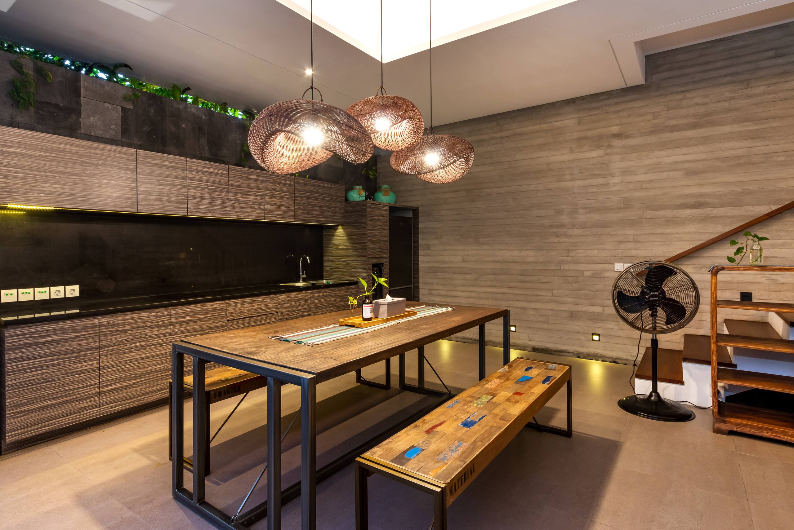 Homey 2BR • Free Breakfast • Walk to Cafés &Beach 13