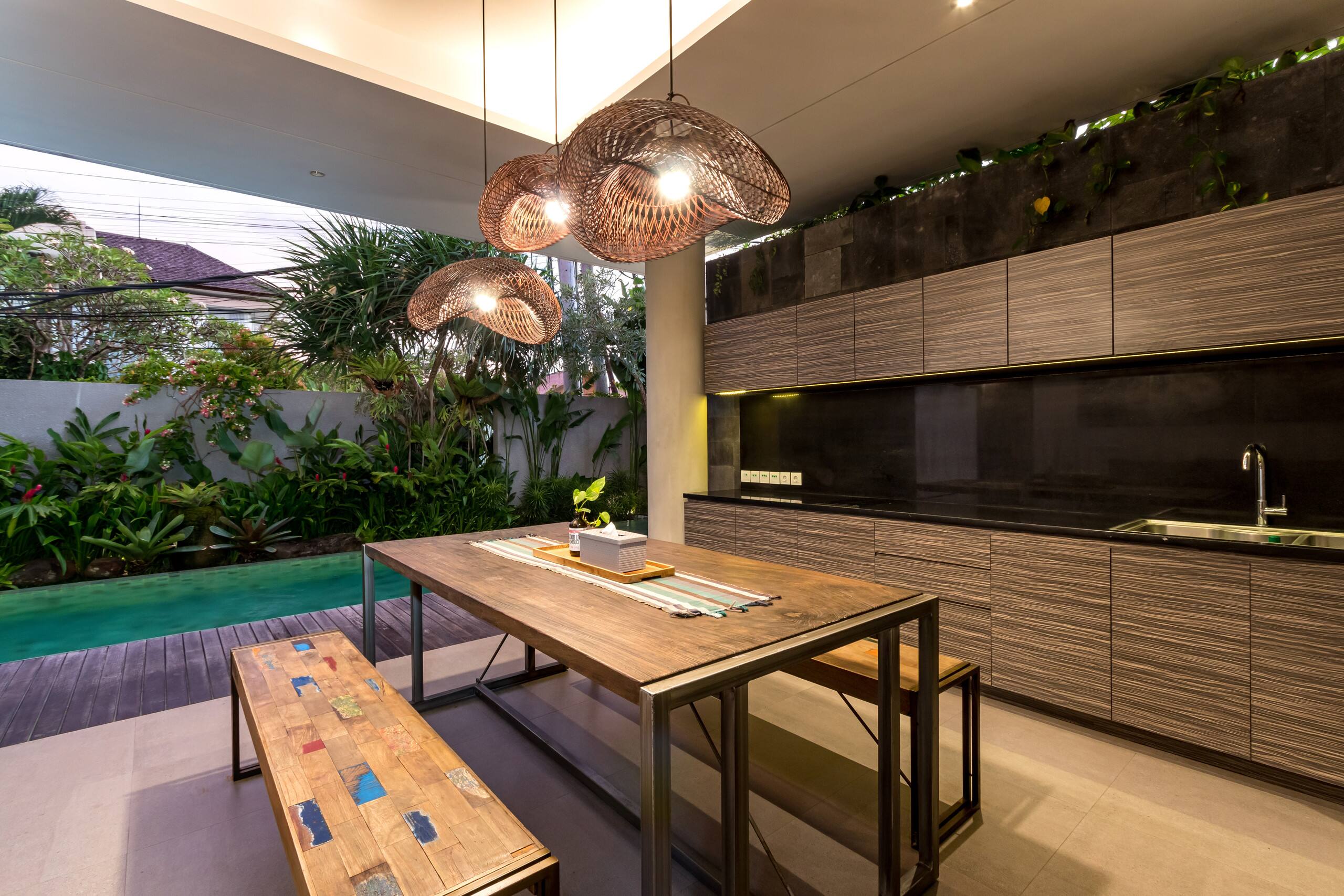 Homey 2BR • Free Breakfast • Walk to Cafés &Beach 12