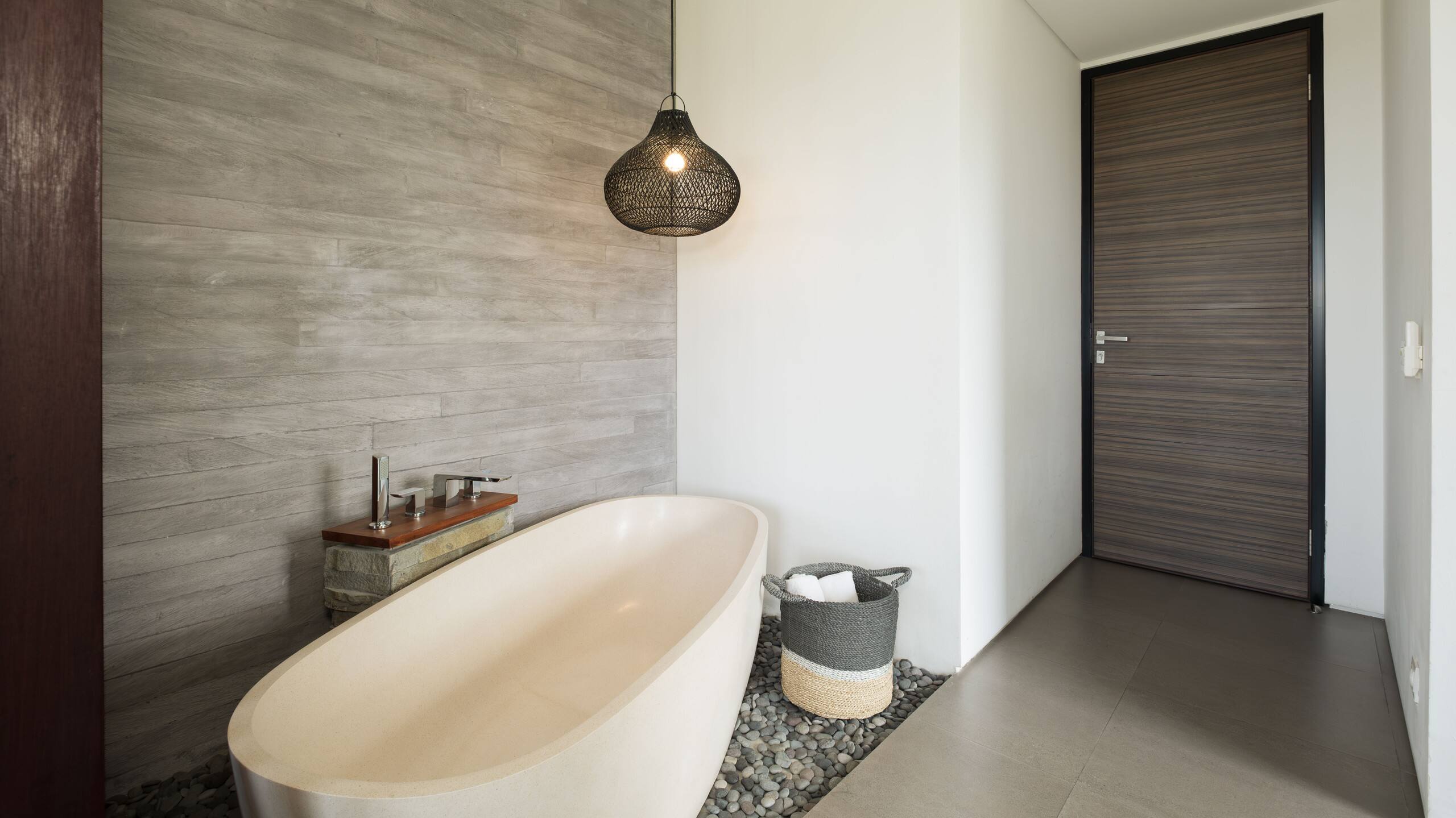 Homey 2BR • Free Breakfast • Walk to Cafés &Beach 35