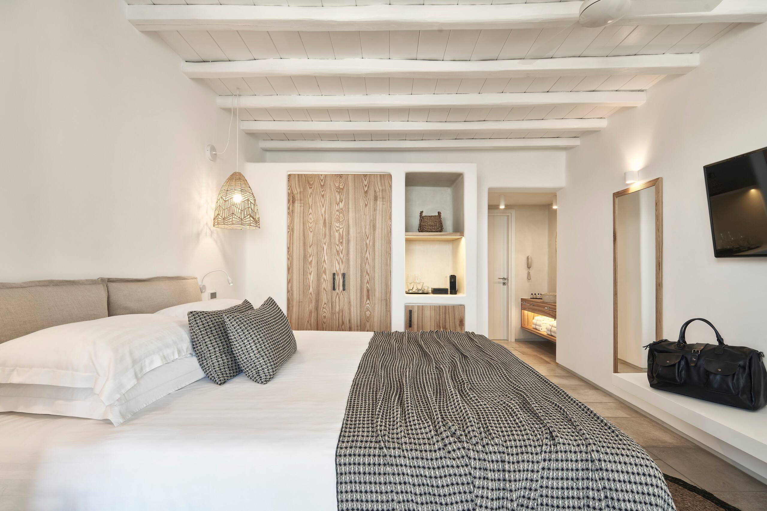 Cozy room sea view — photo 3