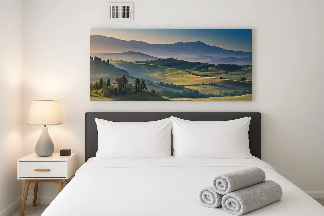 Modern 2BR Gem Rooftop Pool + Workspaces SH6 6