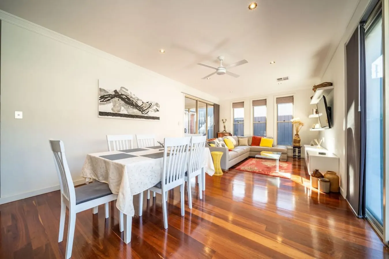 The Arlington—Easy Stay near Entertainment & CBD — photo 2