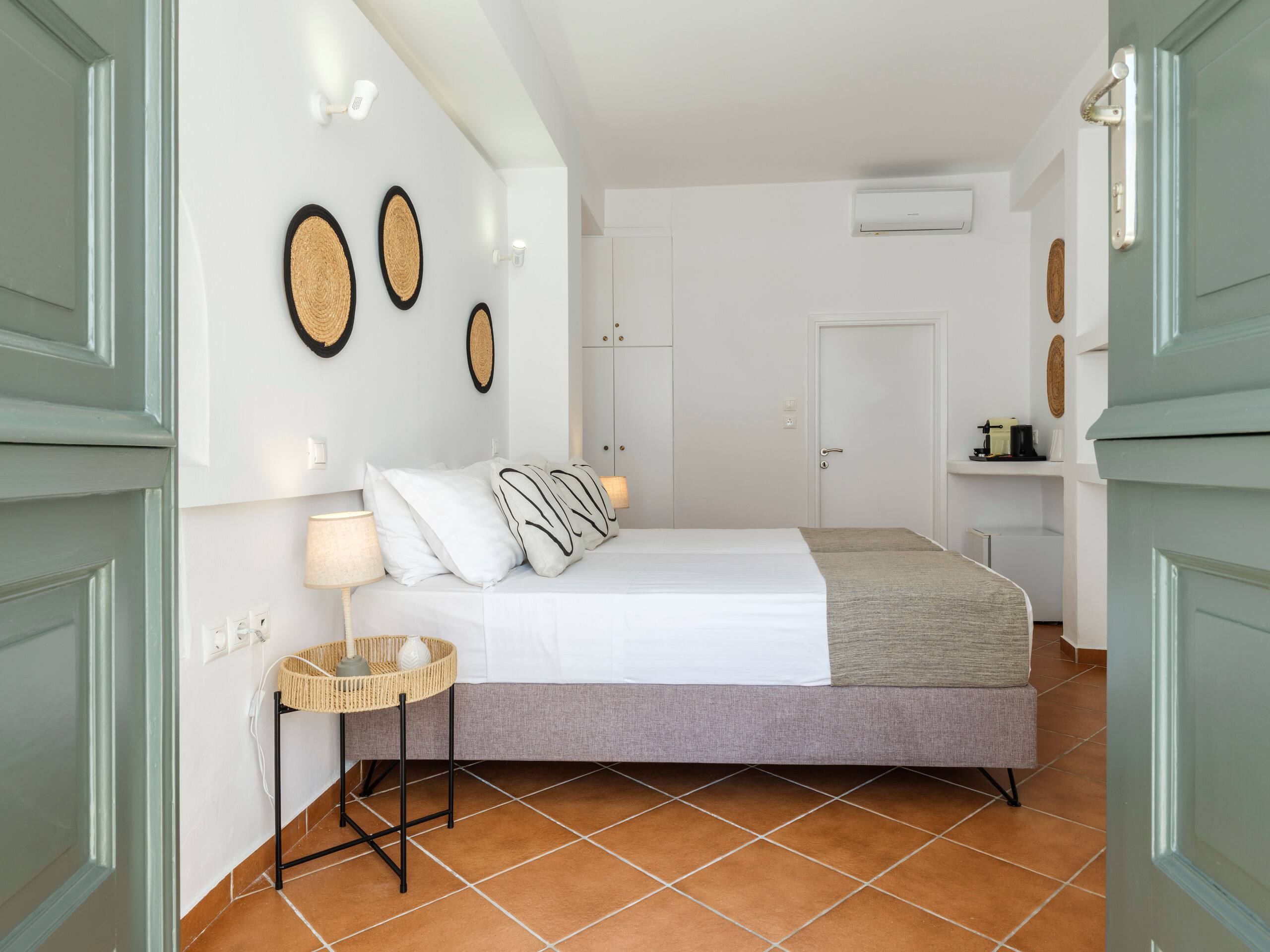 Mykonian Living The Little Venice Suite II 12