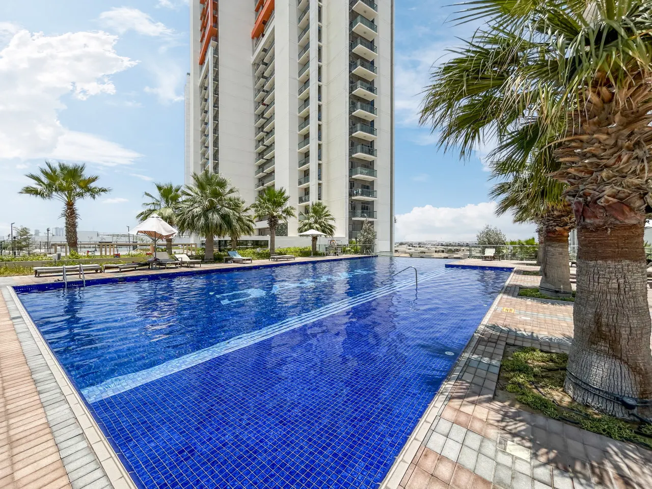 Modern & Bright Home in Damac Hills — photo 4