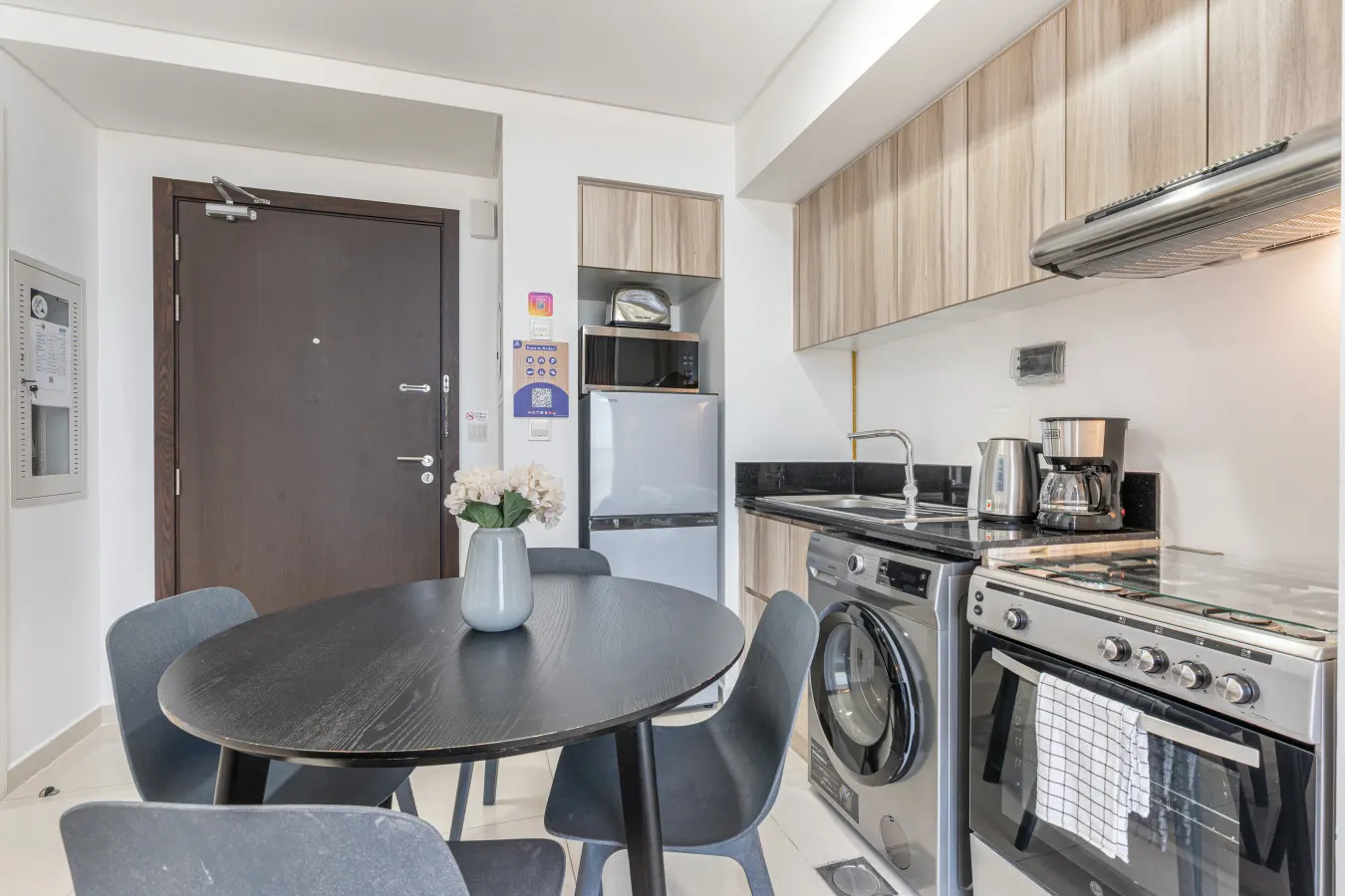 Modern & Bright Home in Damac Hills 8