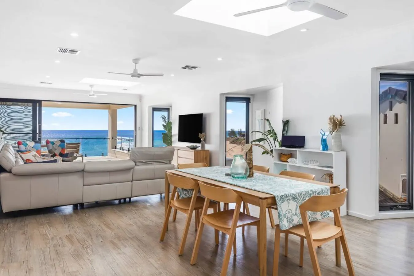 Seascape at Christies Beach—Oceanview Family Stay 20