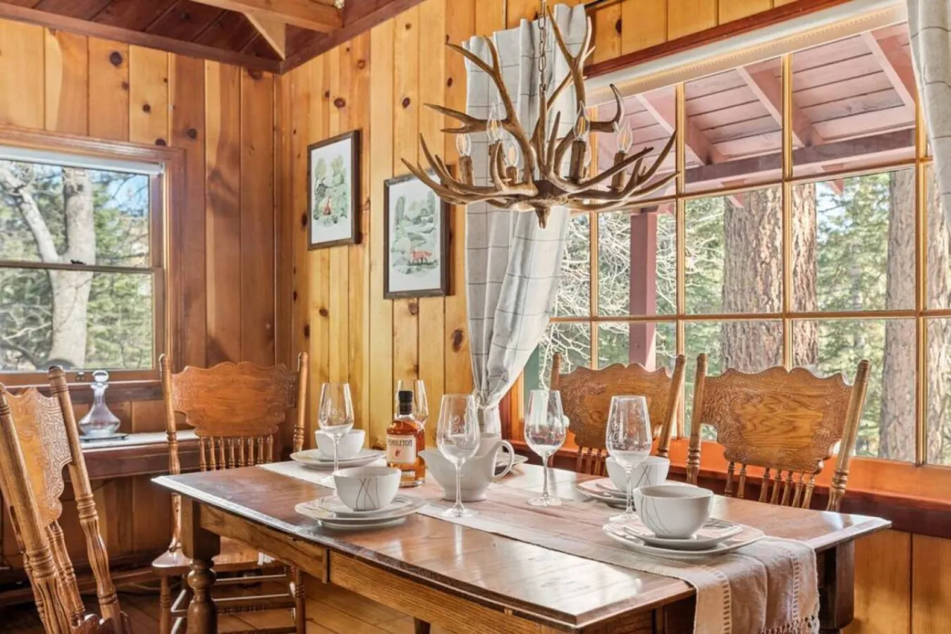 Tree Top Casitas w/ Hot Tub & Walk to the Village 3