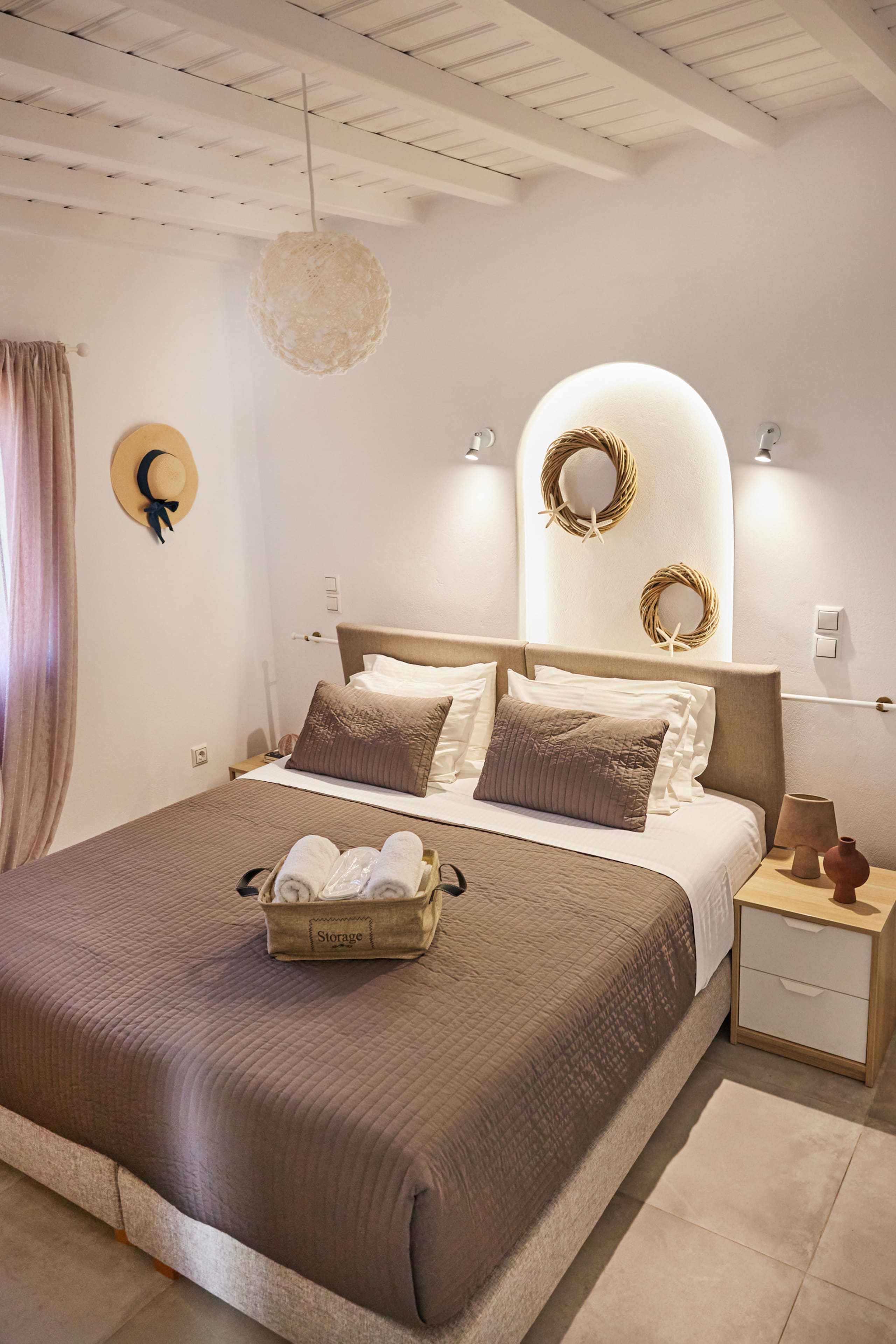 Windmills View | Walk to Chora | Villa Sand Lily 23