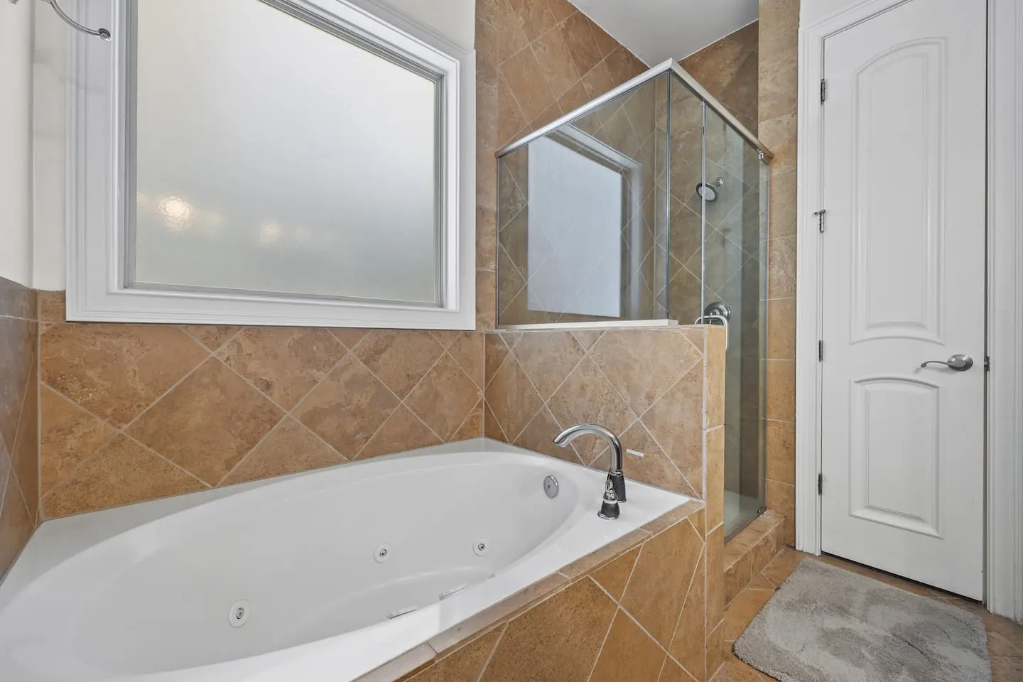 Modern 4BR Home by Atlantic Station 19