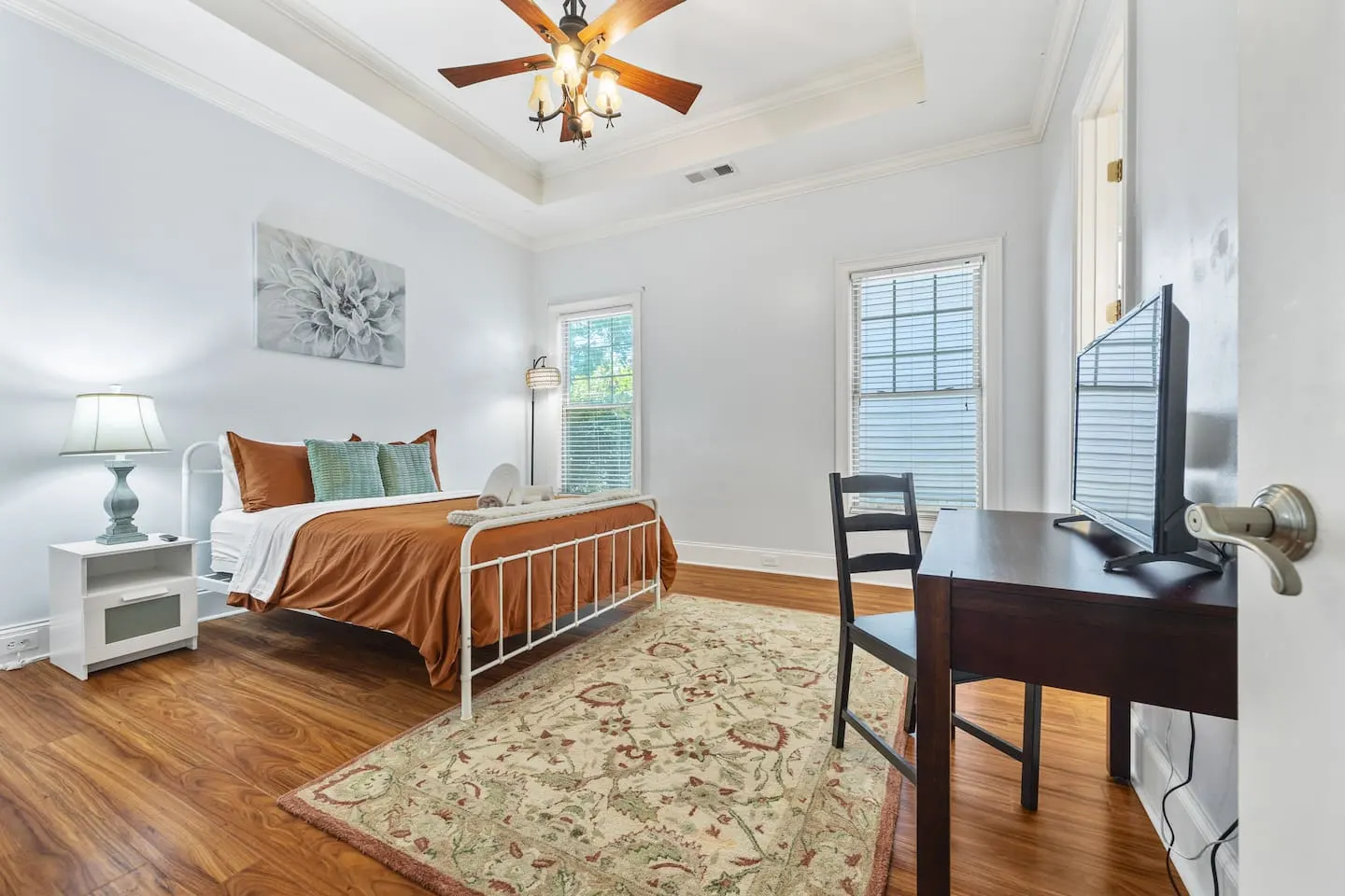 Modern 4BR Home by Atlantic Station 6