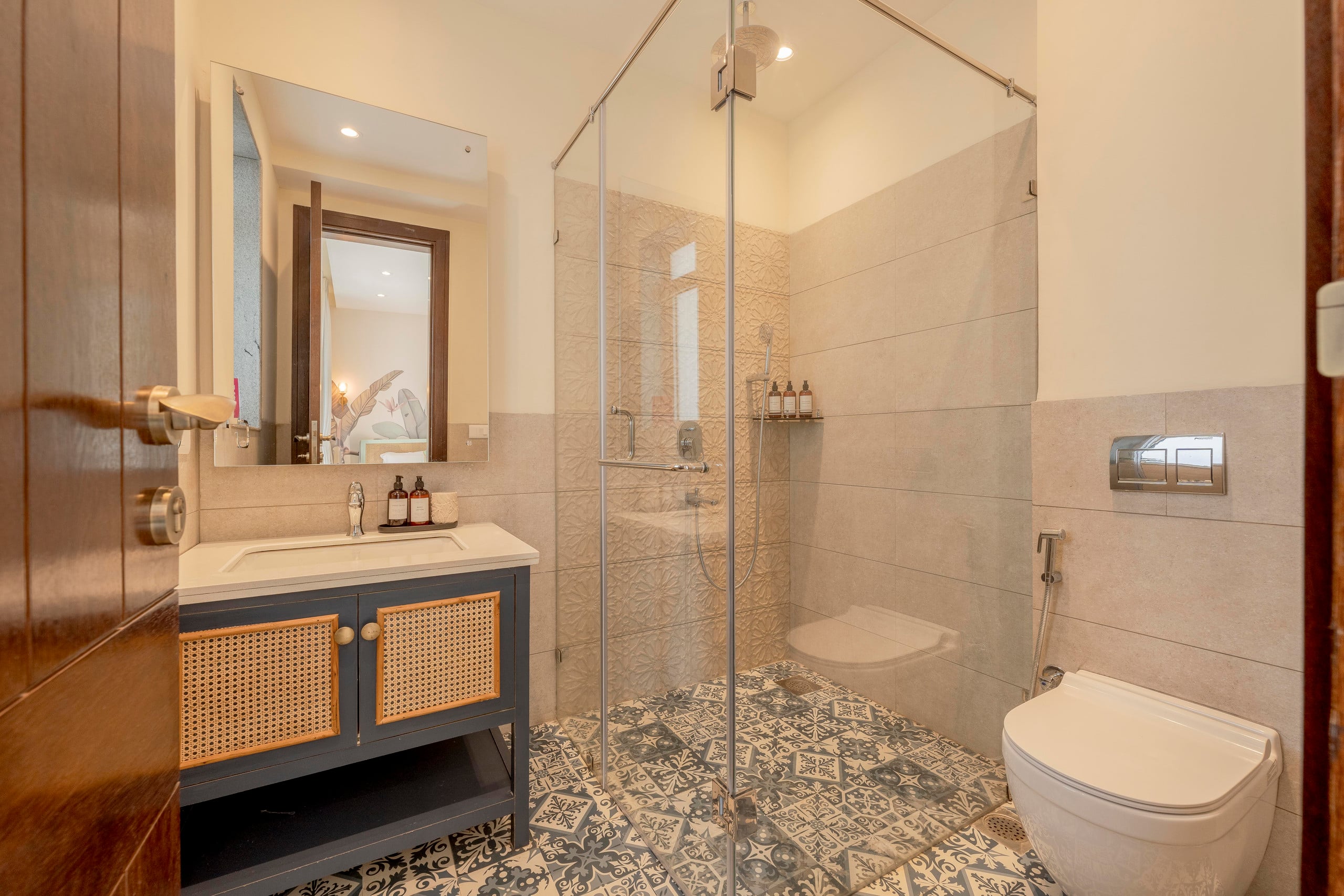 Luxury 3BHK Villa | Pvt Pool, Jacuzzi & Pool Table 37