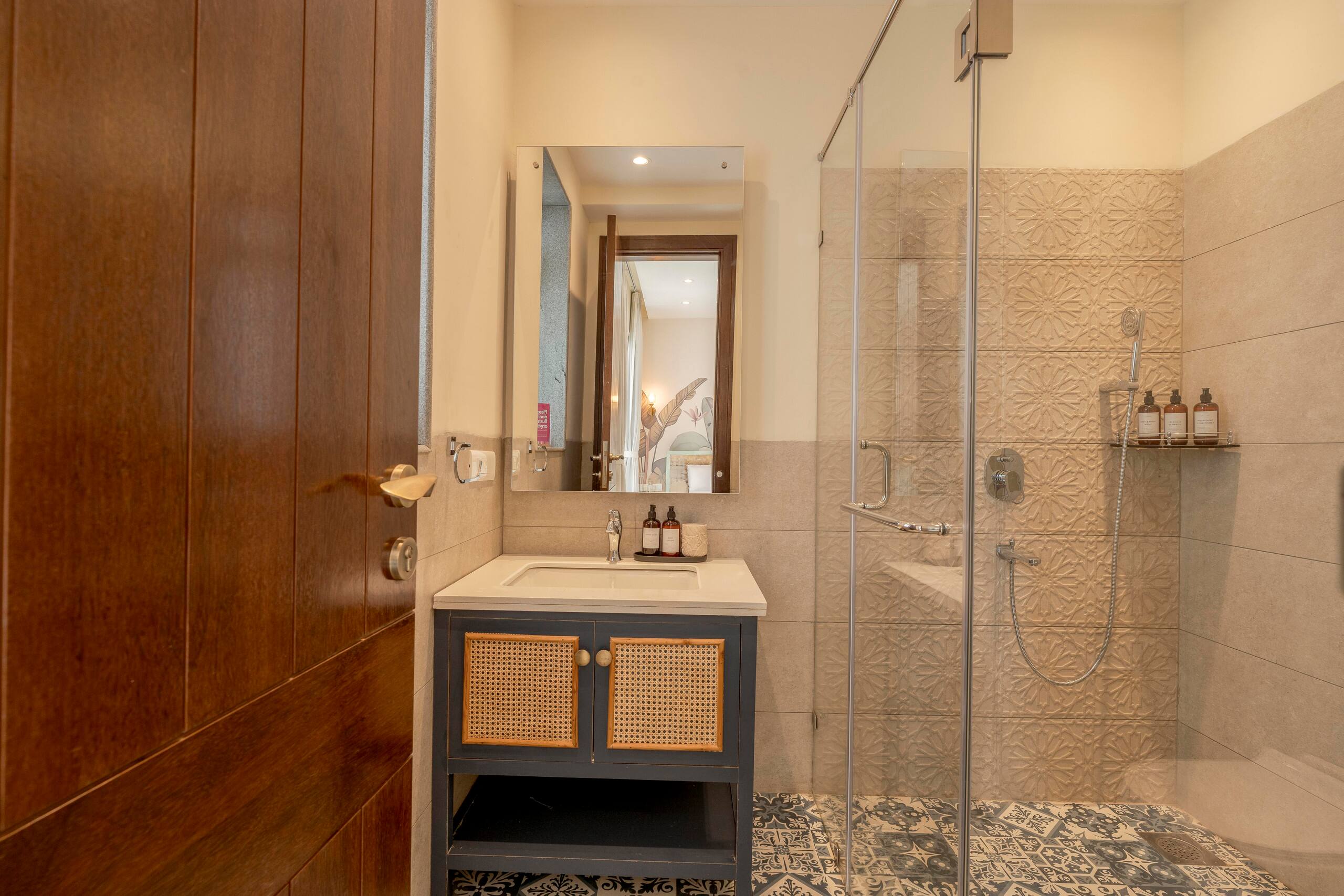 Luxury 3BHK Villa | Pvt Pool, Jacuzzi & Pool Table 38