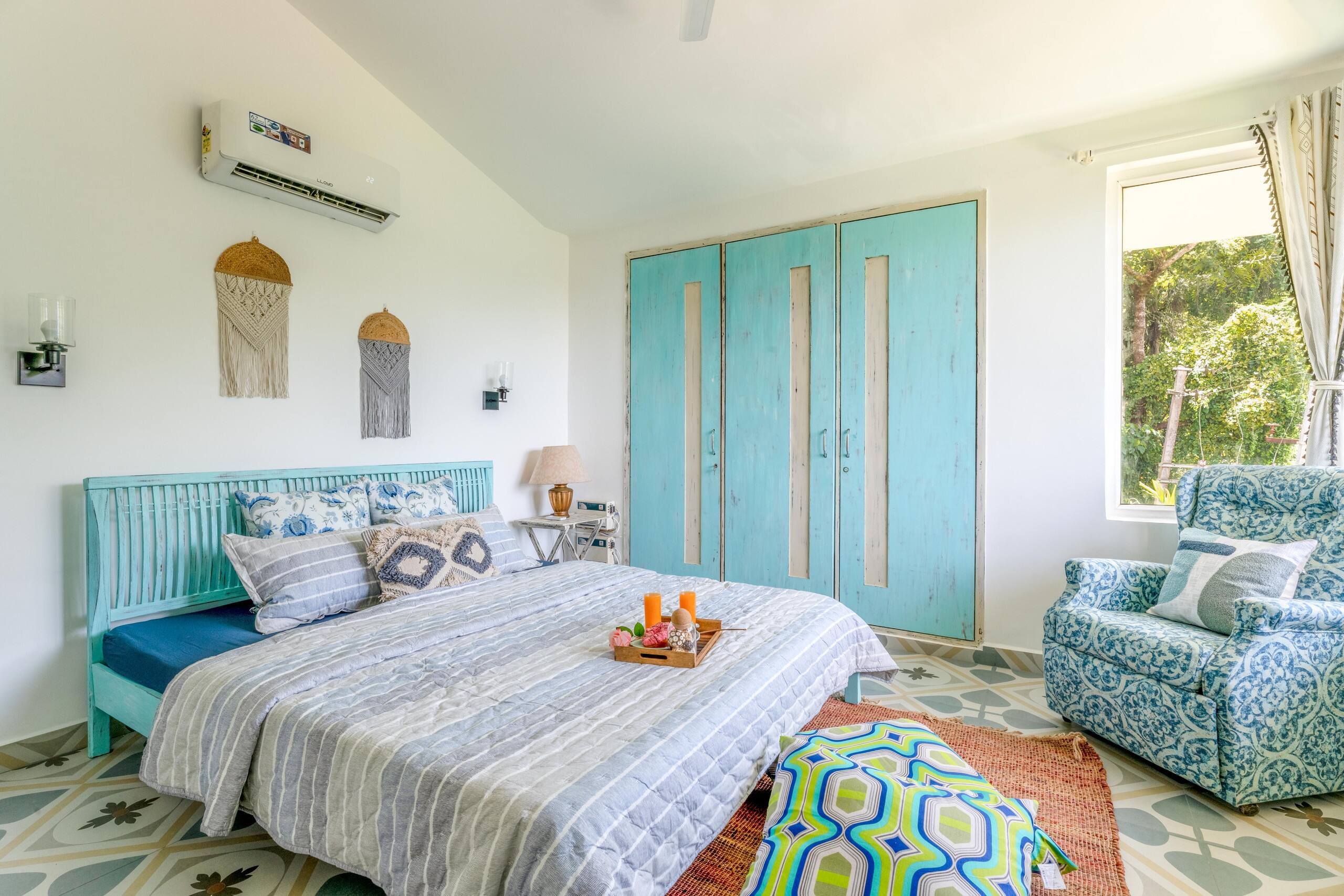 Sunny 2BHK getaway + 6 beers | Near Candolim 17