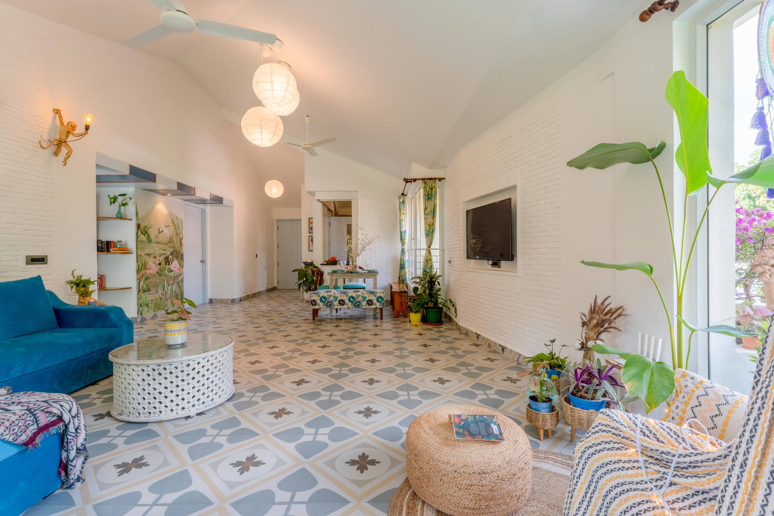 Sunny 2BHK getaway + 6 beers | Near Candolim 11