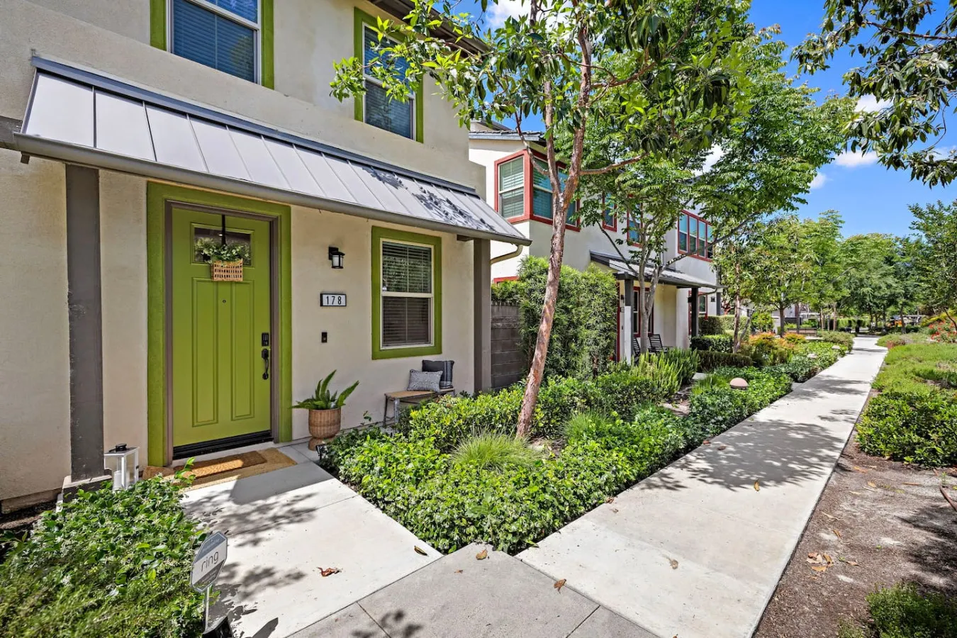 RMV Gem - FamilyFriendly, Amenities, Rooftop Views 7
