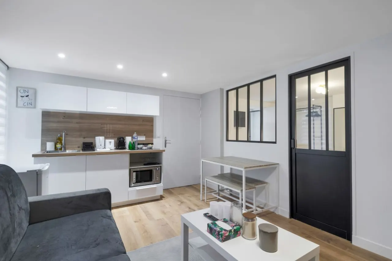 Appart 4pers #2 Bedrooms # Pigalle # Paris 9 10