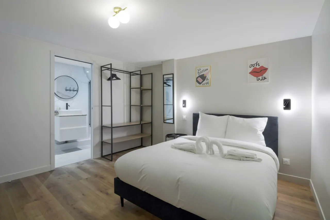 Appart 4pers #2 Bedrooms # Pigalle # Paris 9 8