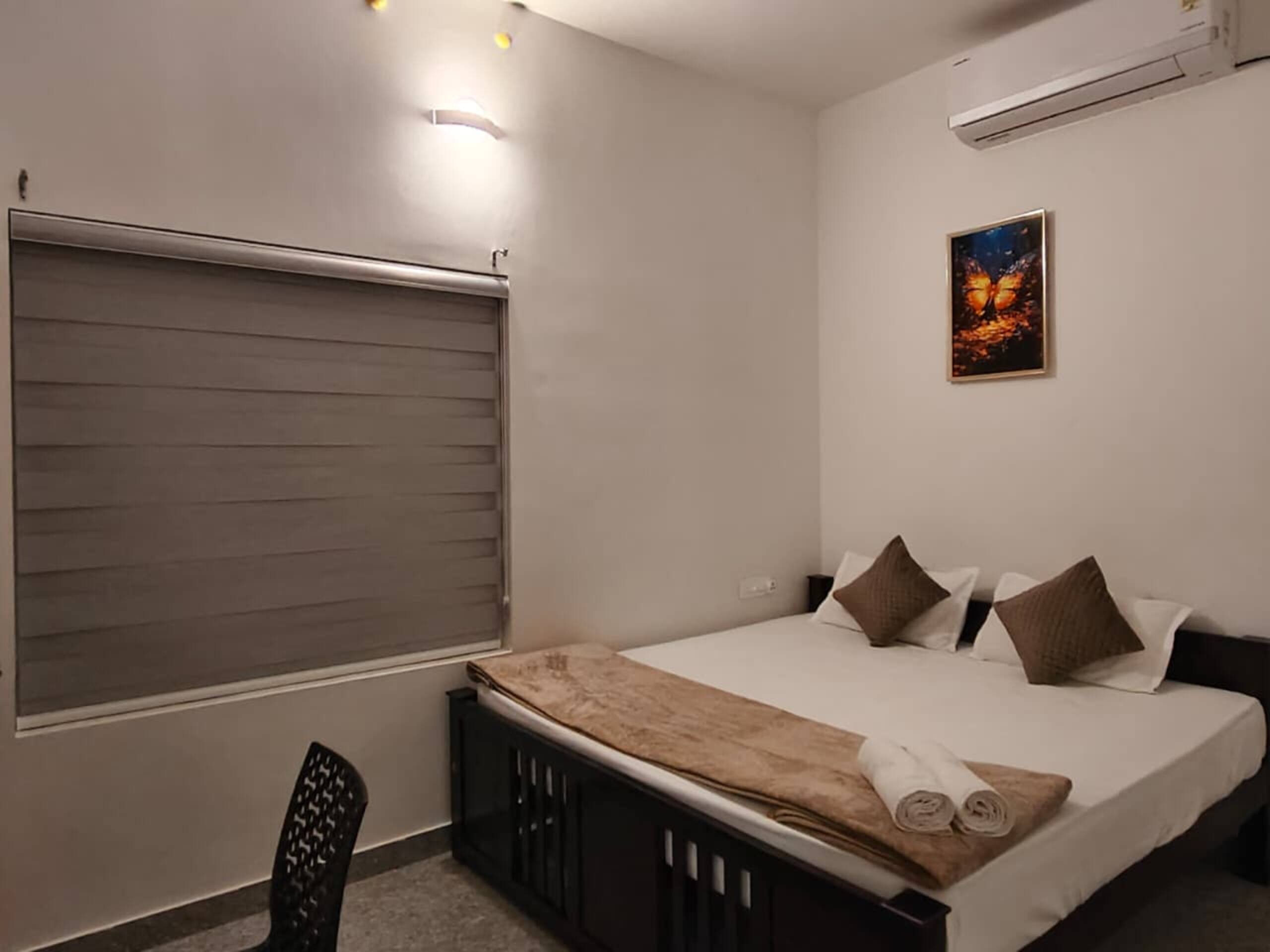 Whitefort Rohini Homestay 7