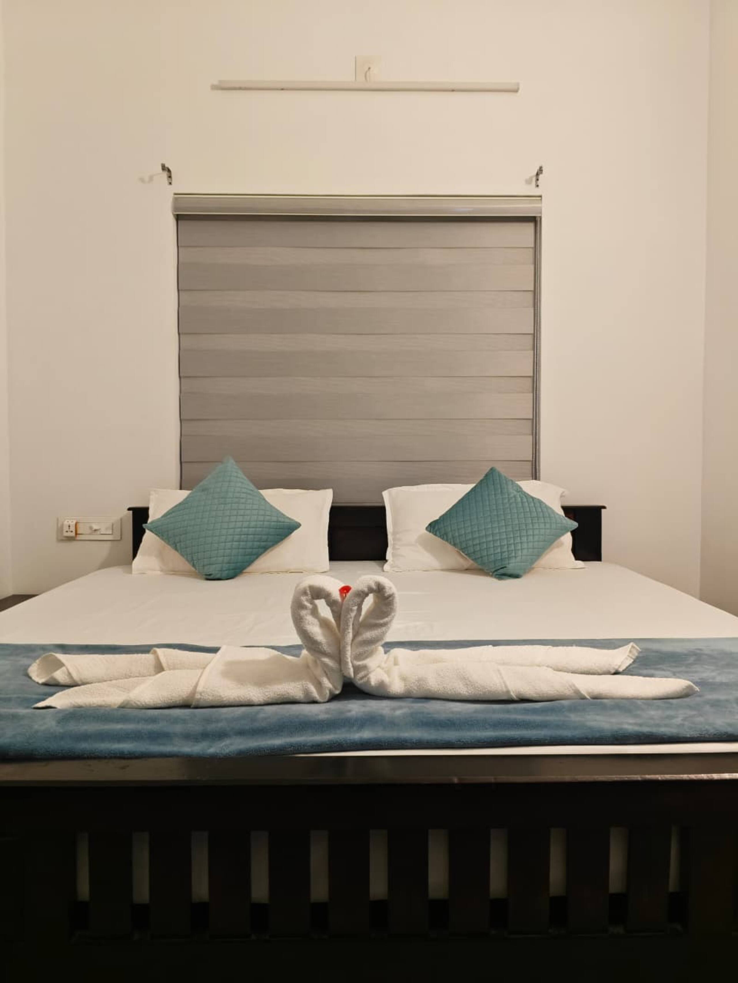 Whitefort Rohini Homestay