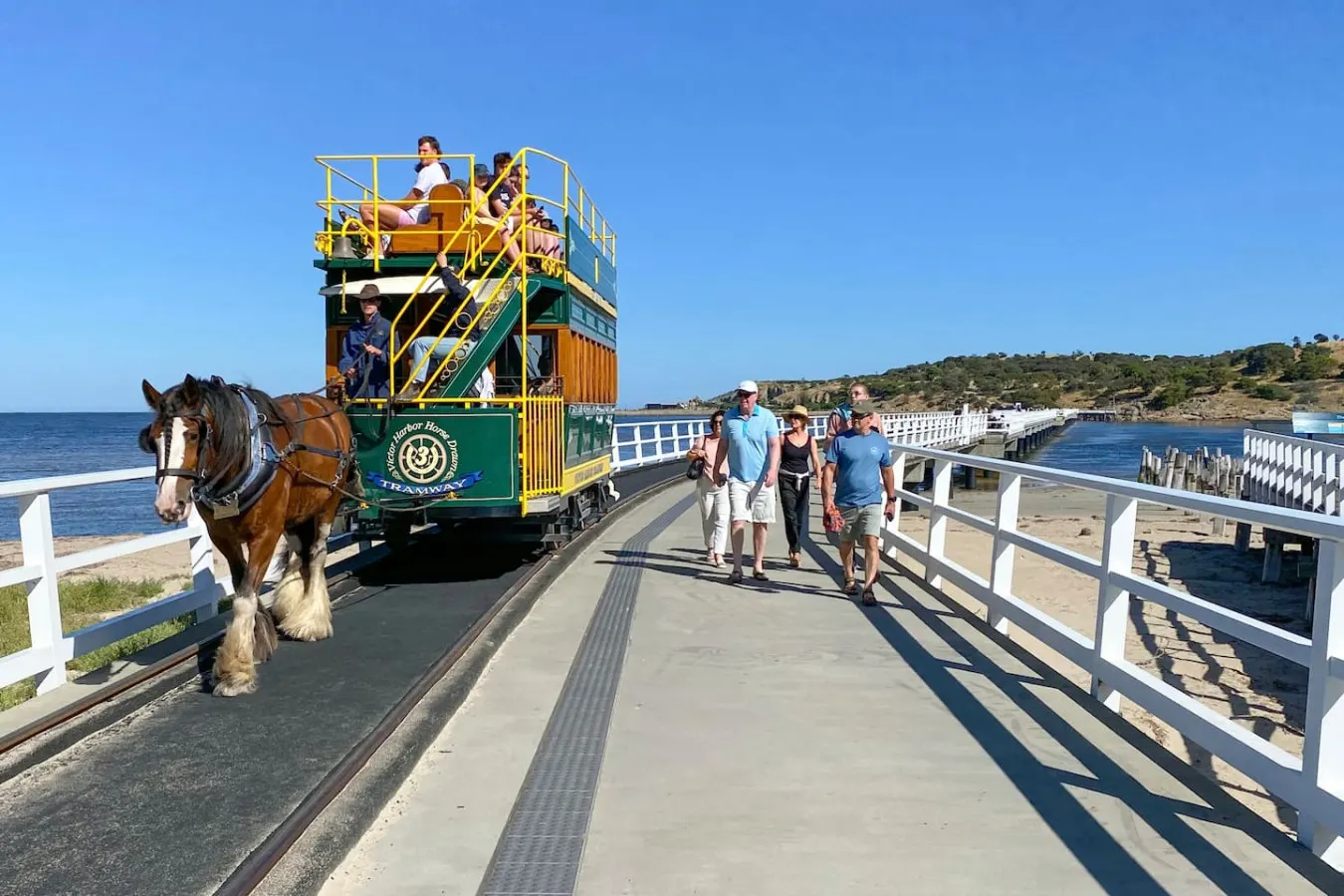Smugglers 9—Poolside in the Heart of Victor Harbor 16
