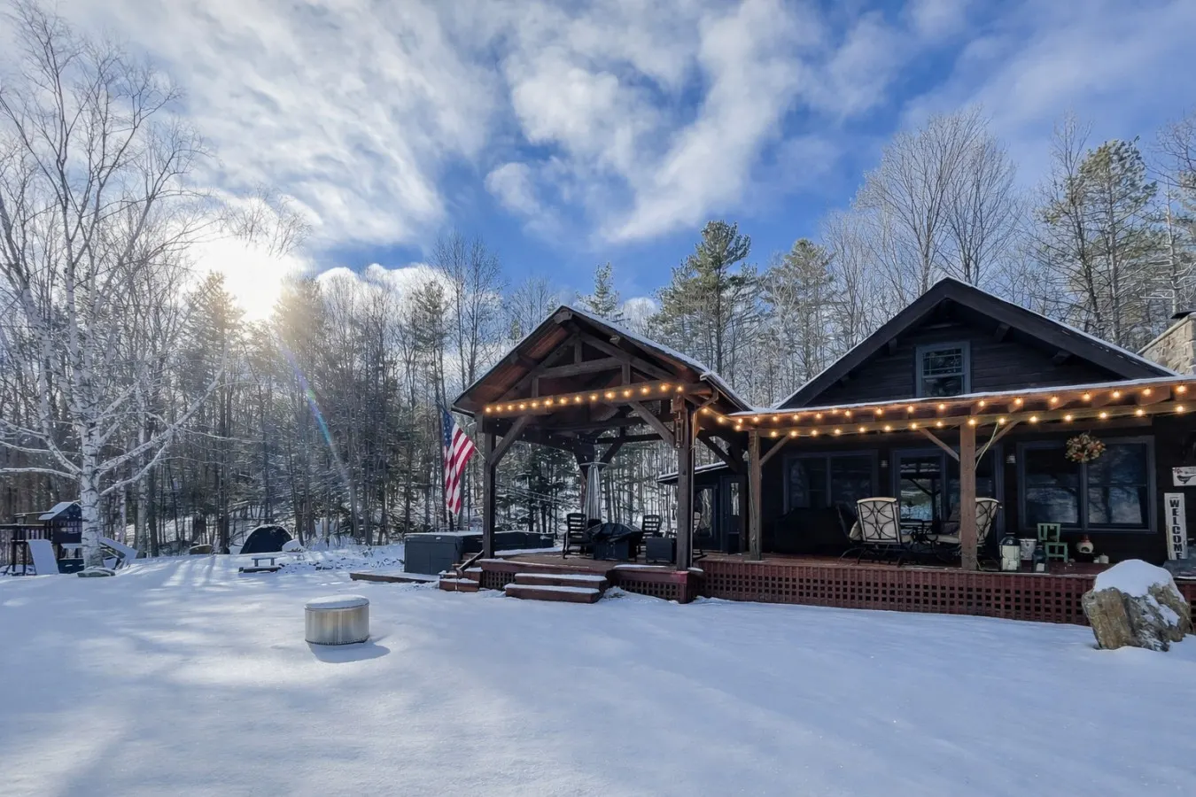 Log Cabin Escape | Hot Tub + Mntn Views Near Lake — photo 2