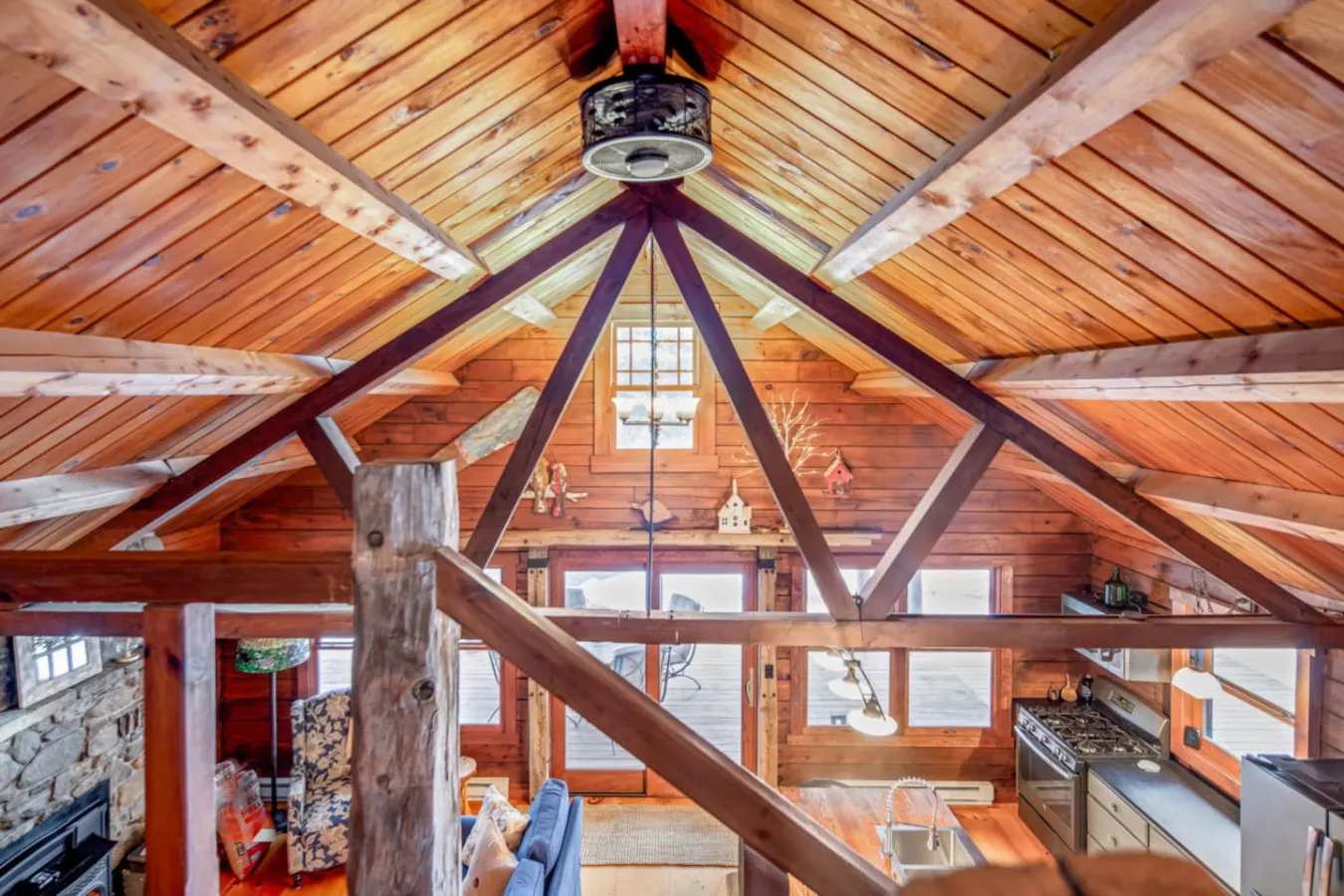Log Cabin Escape Hot Tub + Mntn Views Near Lake 12