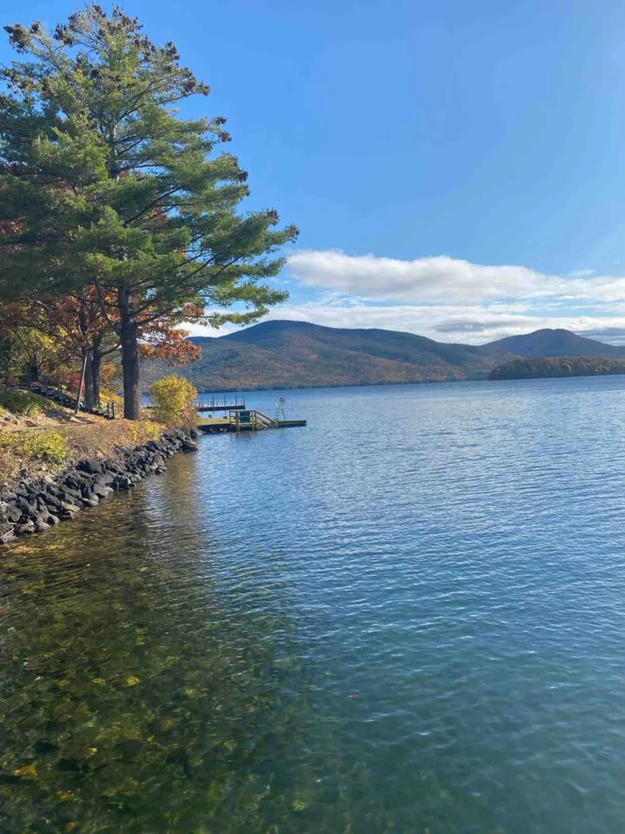 Log Cabin Escape Hot Tub + Mntn Views Near Lake 19