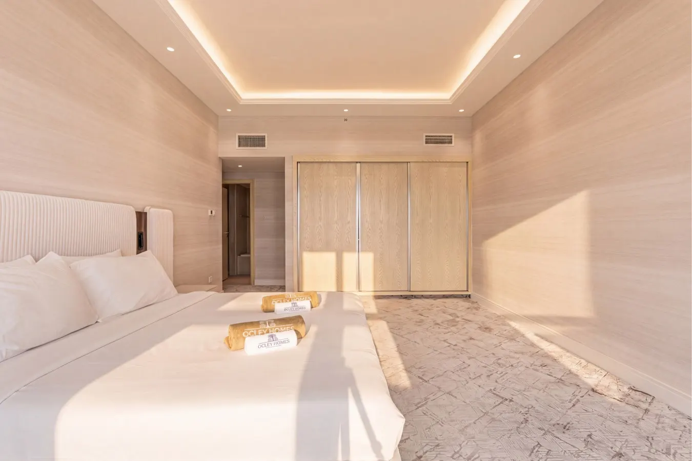 Spacious Central JBR Home w/ Private Beach 16