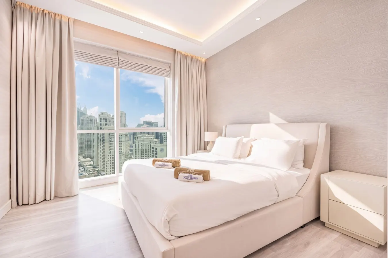 Spacious Central JBR Home w/ Private Beach 19