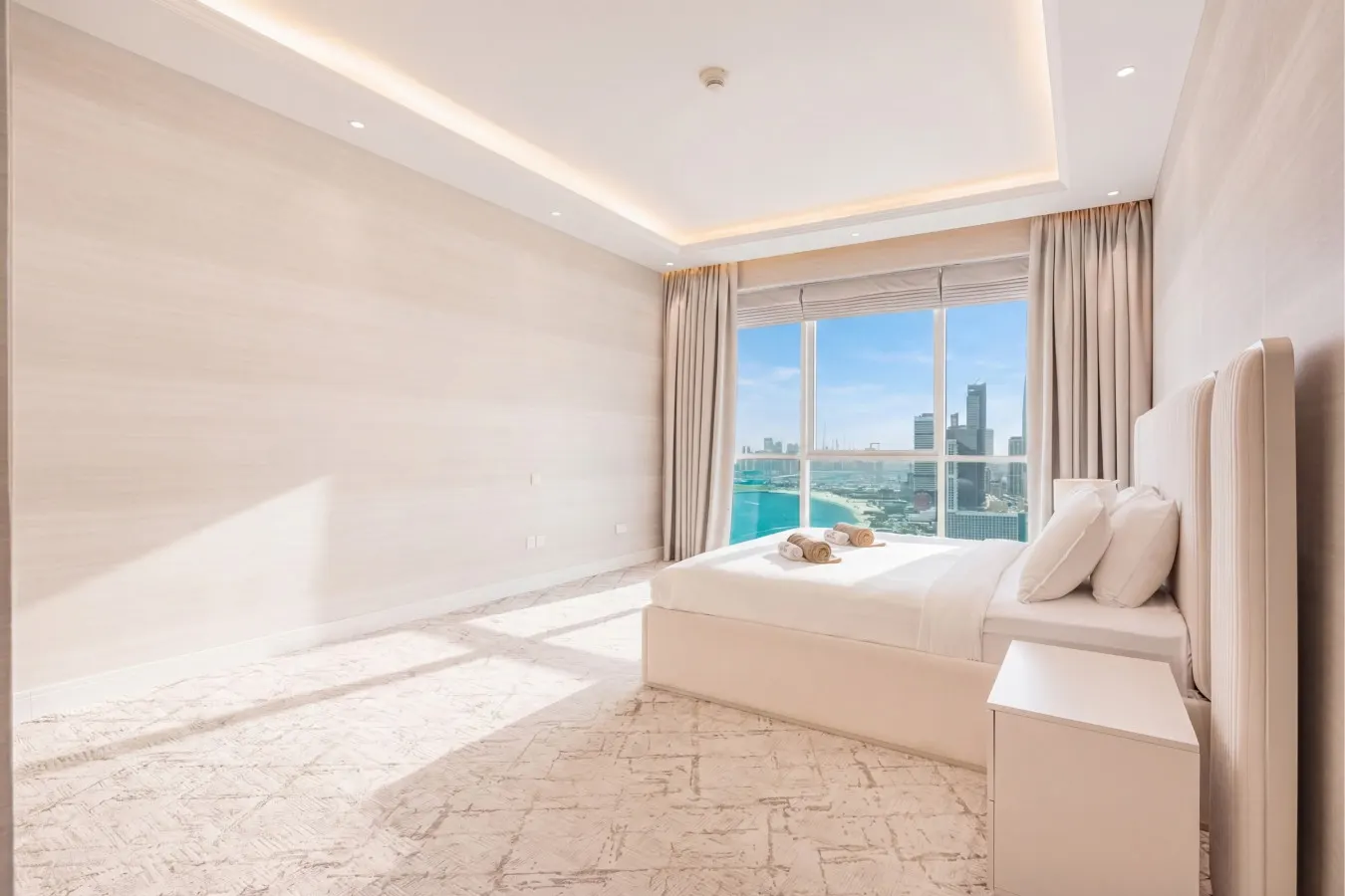 Spacious Central JBR Home w/ Private Beach 6