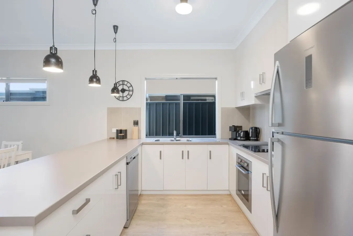 Brooking’s Perch—Riverside Stay near Cafés & Wharf 9