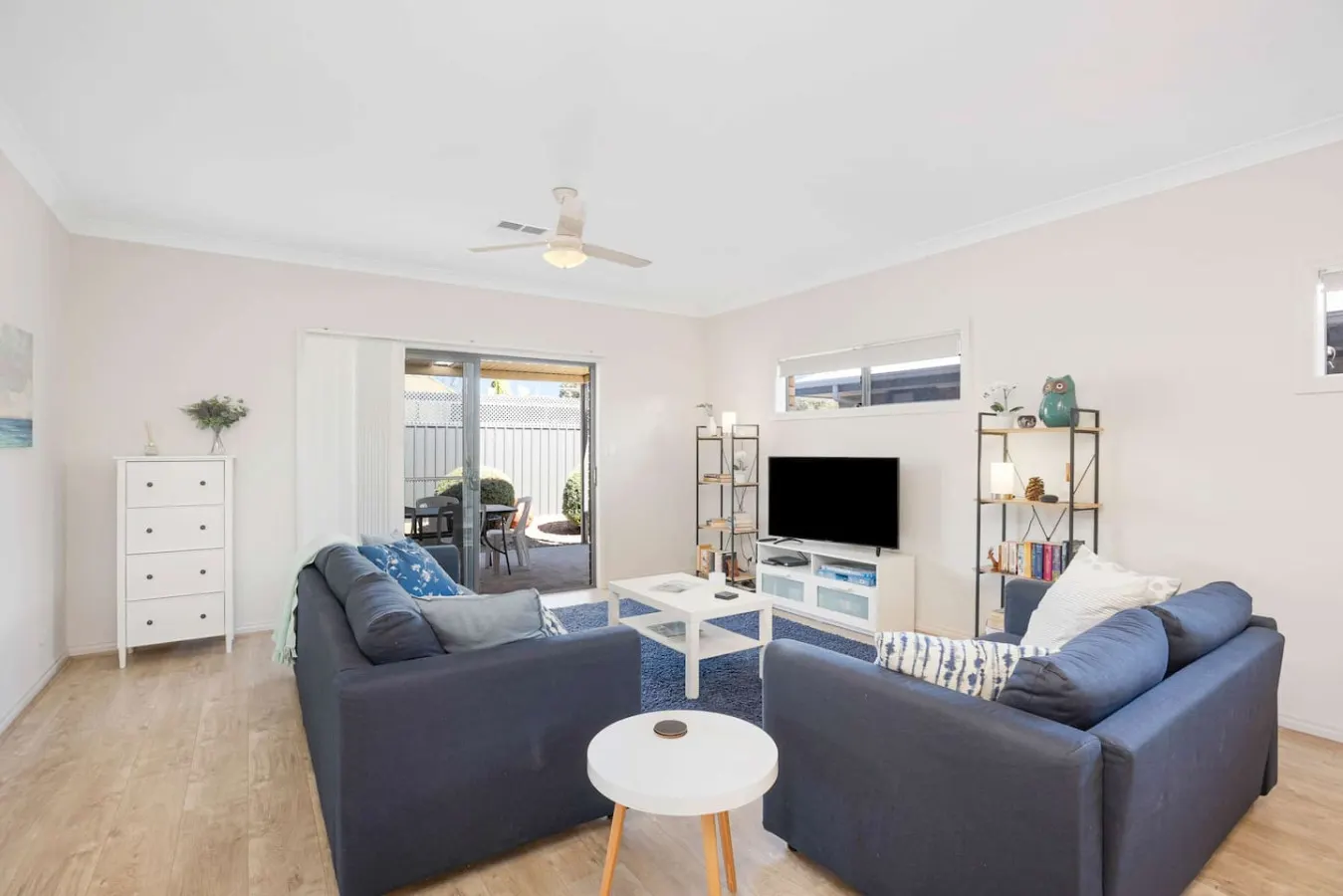Brooking’s Perch—Riverside Stay near Cafés & Wharf 6